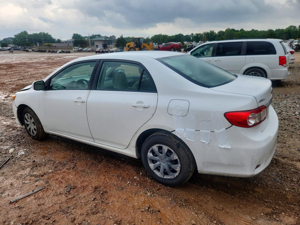 2011 Toyota Corolla Le White vin: 2T1BU4EEXBC740978