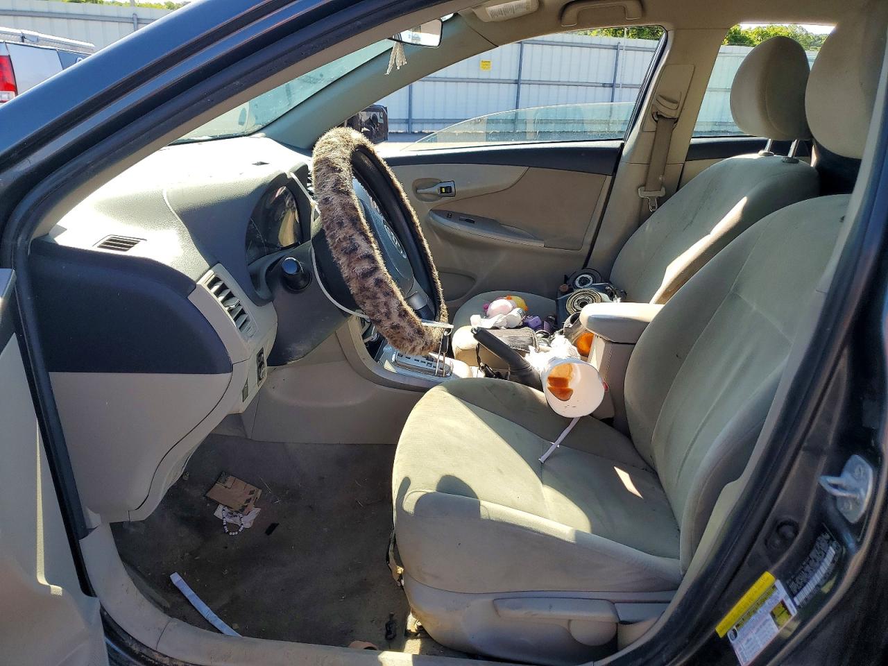 2011 Toyota Corolla Le Gray vin: 2T1BU4EEXBC743010