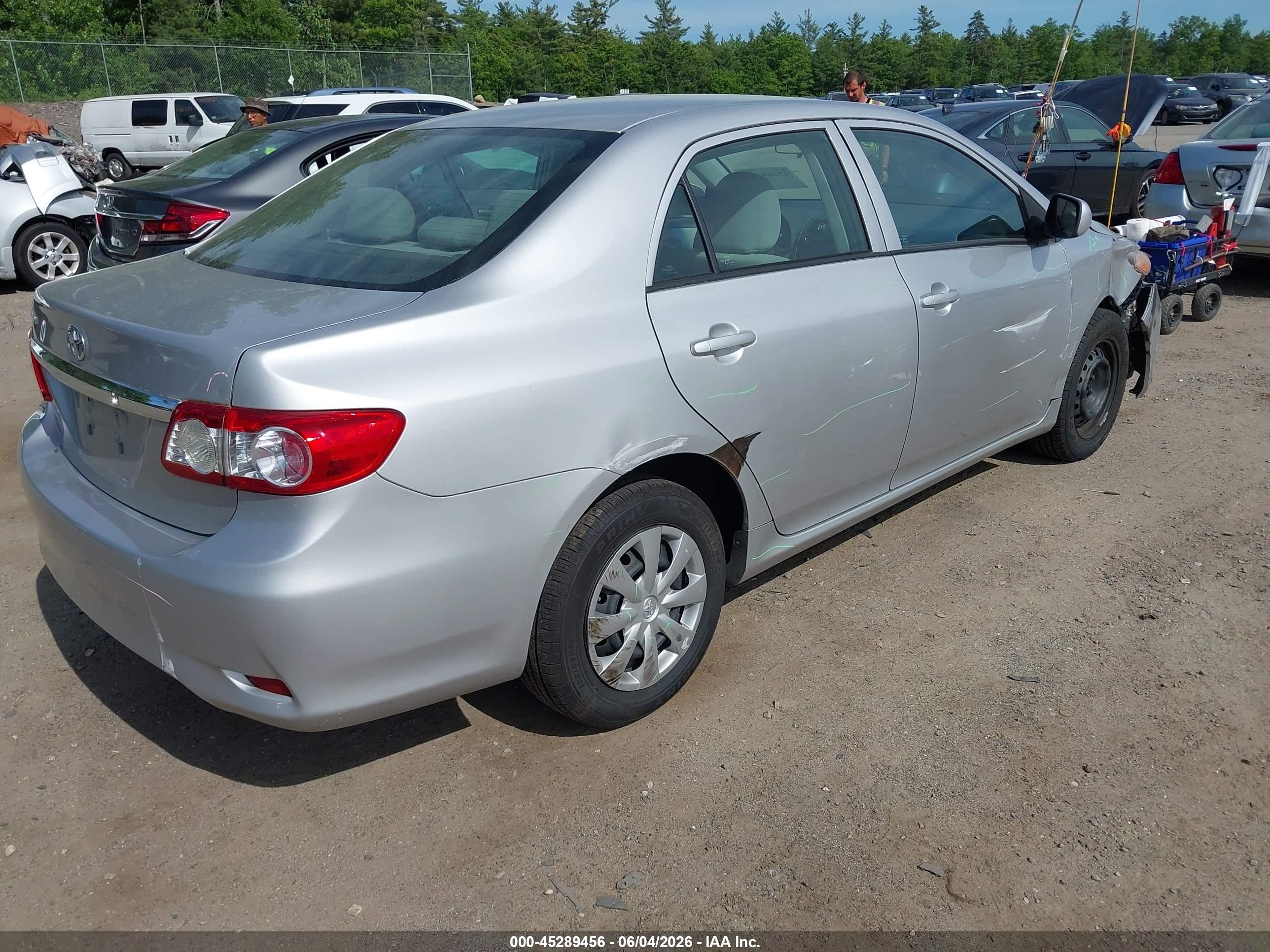 2012 Toyota Corolla L Silver vin: 2T1BU4EEXCC759144