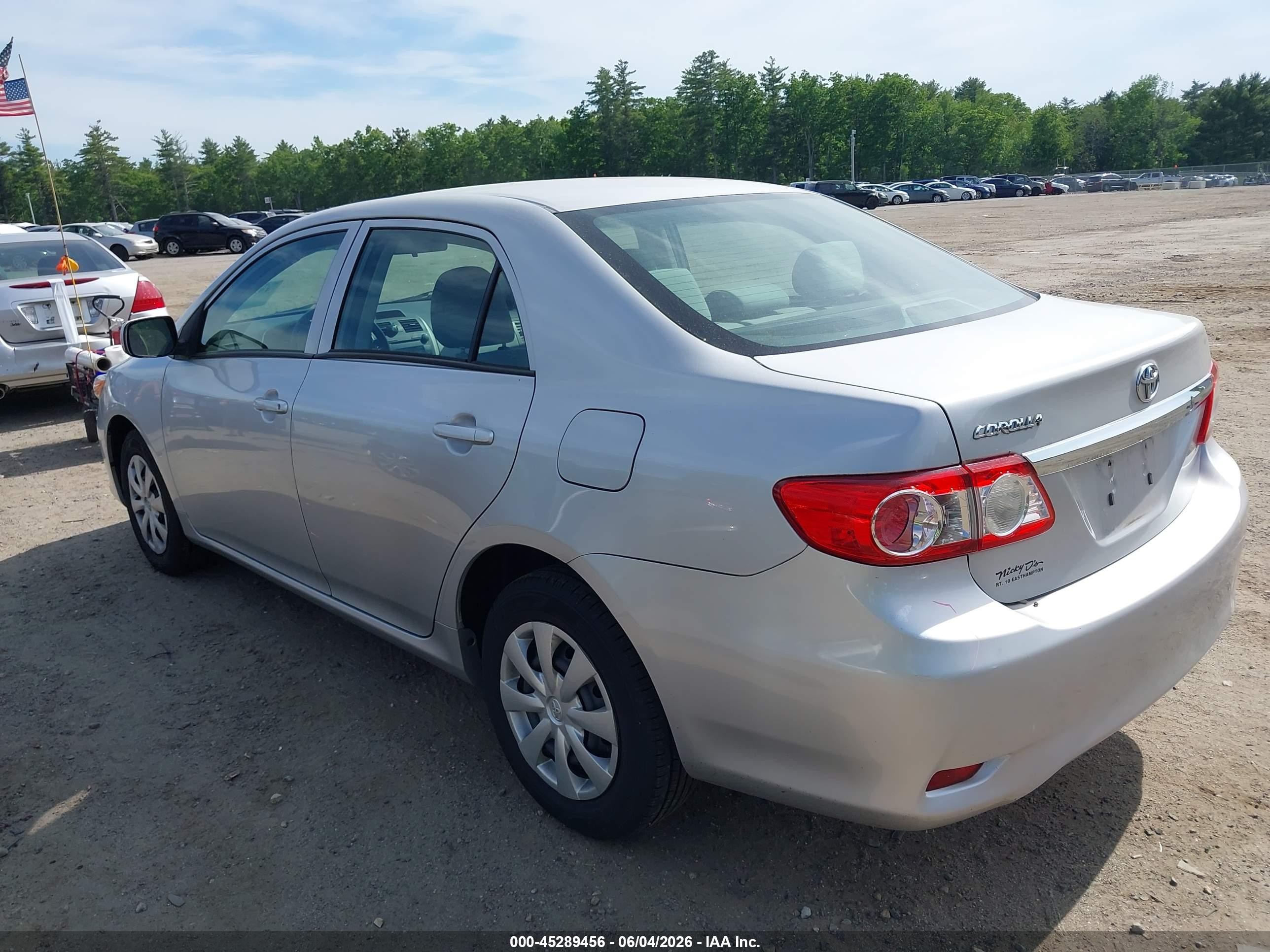 2012 Toyota Corolla L Silver vin: 2T1BU4EEXCC759144