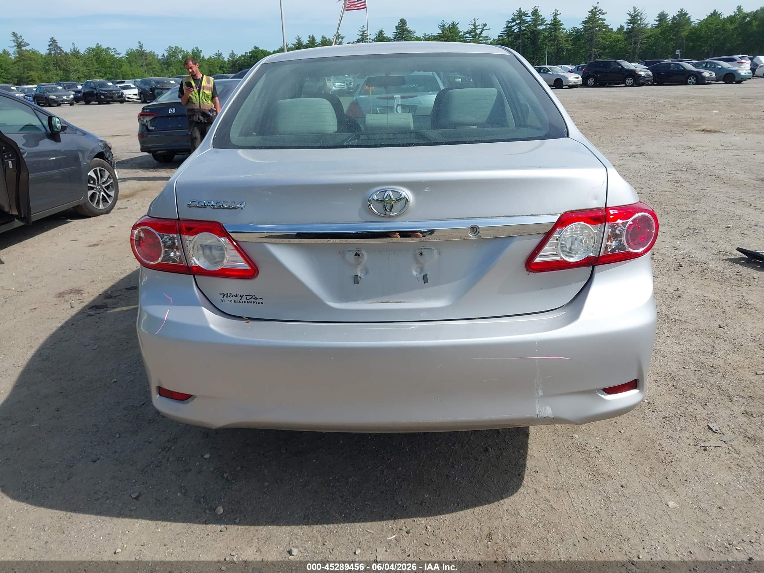 2012 Toyota Corolla L Silver vin: 2T1BU4EEXCC759144