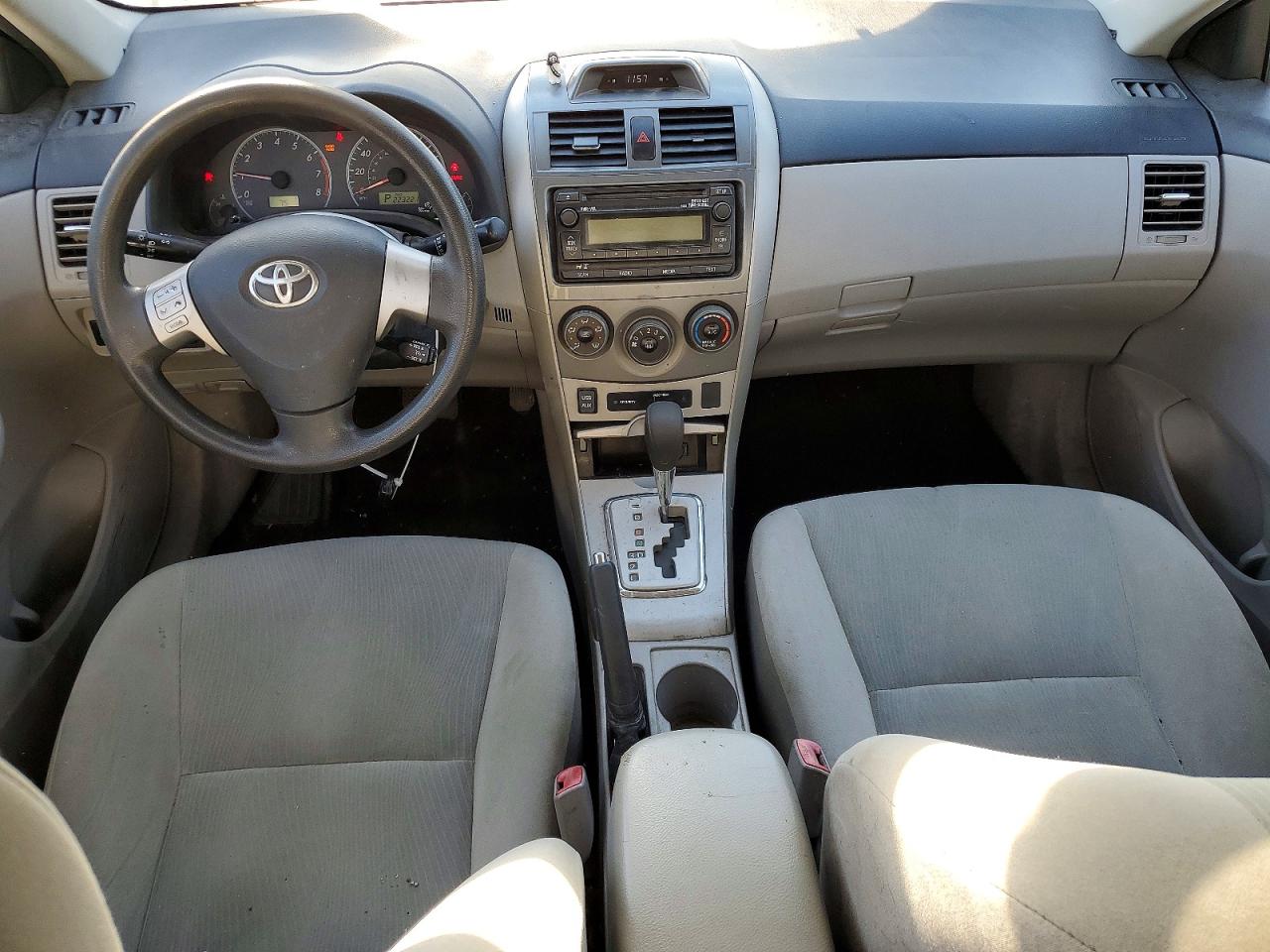 2012 Toyota Corolla Le White vin: 2T1BU4EEXCC776056