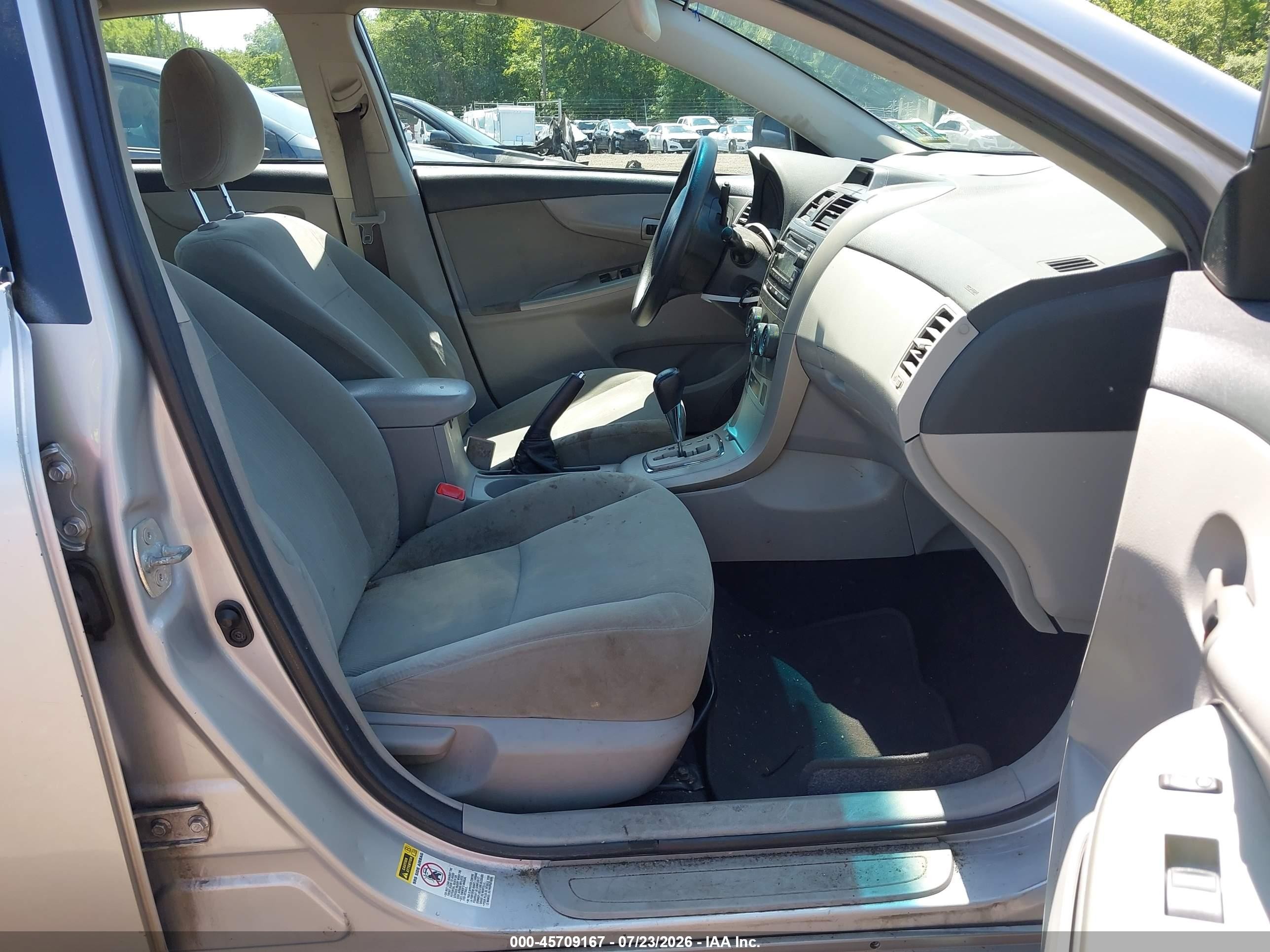 2012 Toyota Corolla Le Gray vin: 2T1BU4EEXCC861771