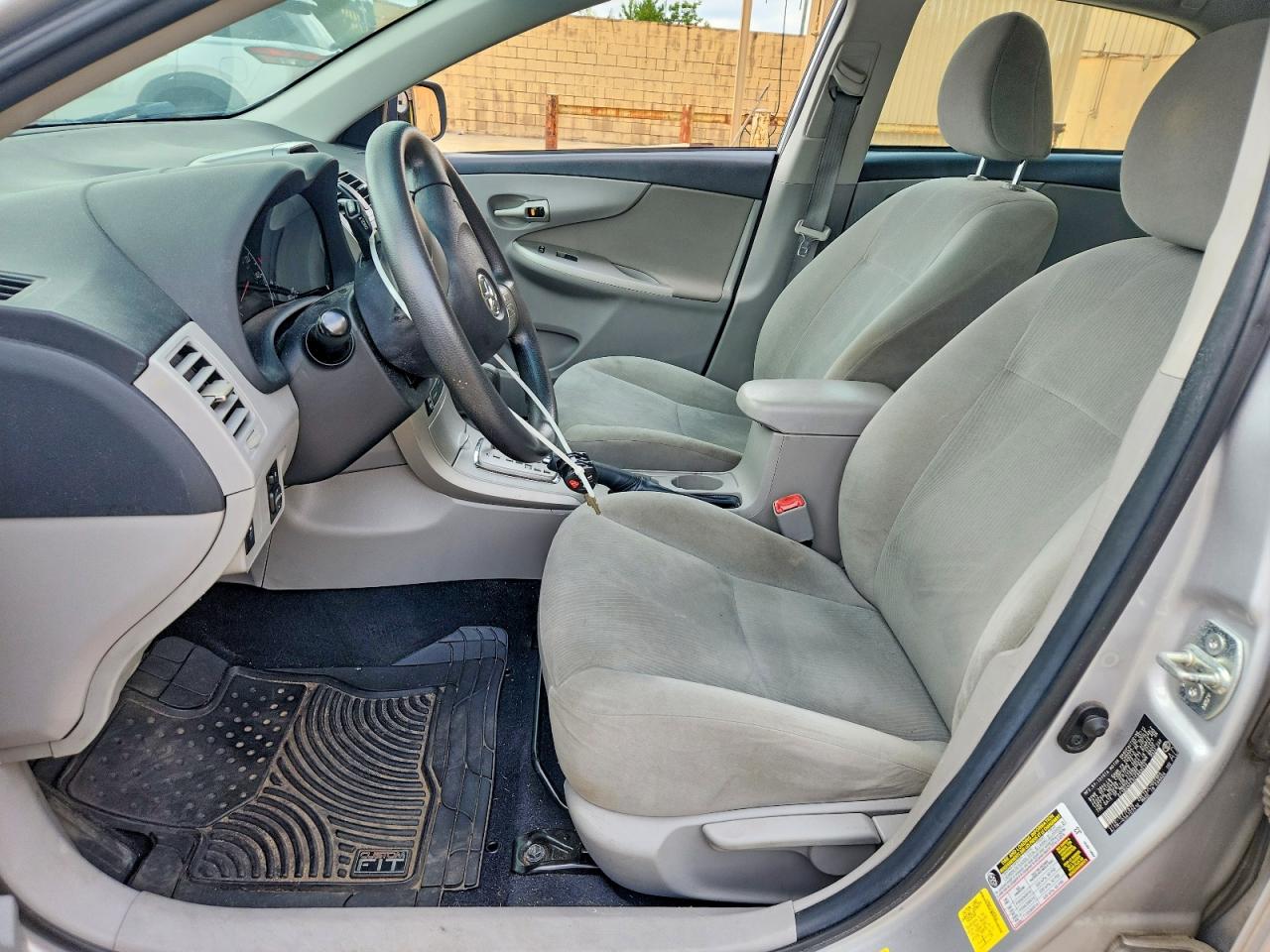 2012 Toyota Corolla Le Серебряный vin: 2T1BU4EEXCC869014