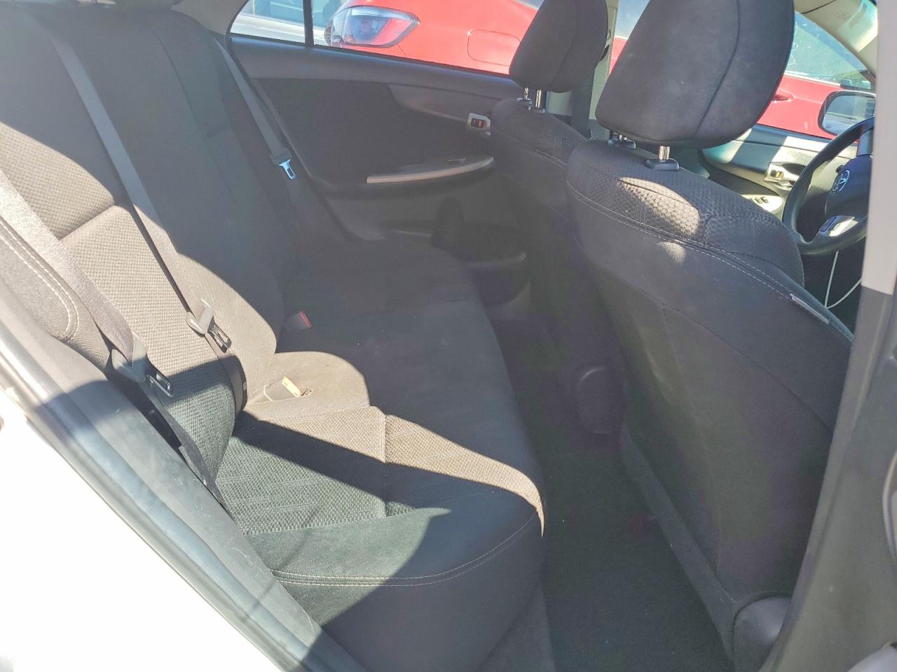 2012 Toyota Corolla S Белый vin: 2T1BU4EEXCC901945