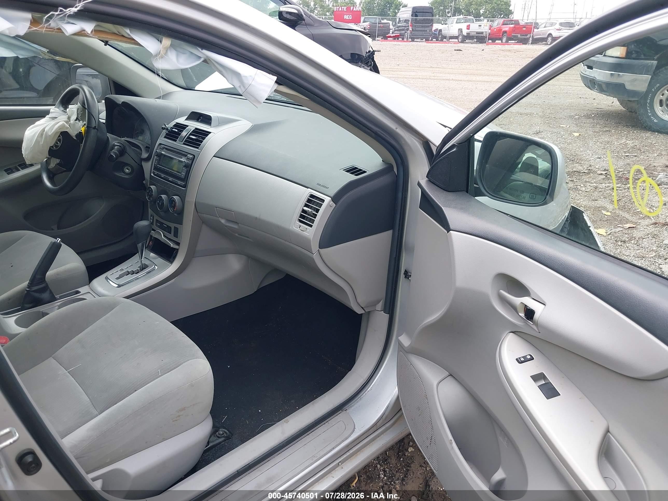2012 Toyota Corolla Le Silver vin: 2T1BU4EEXCC902318