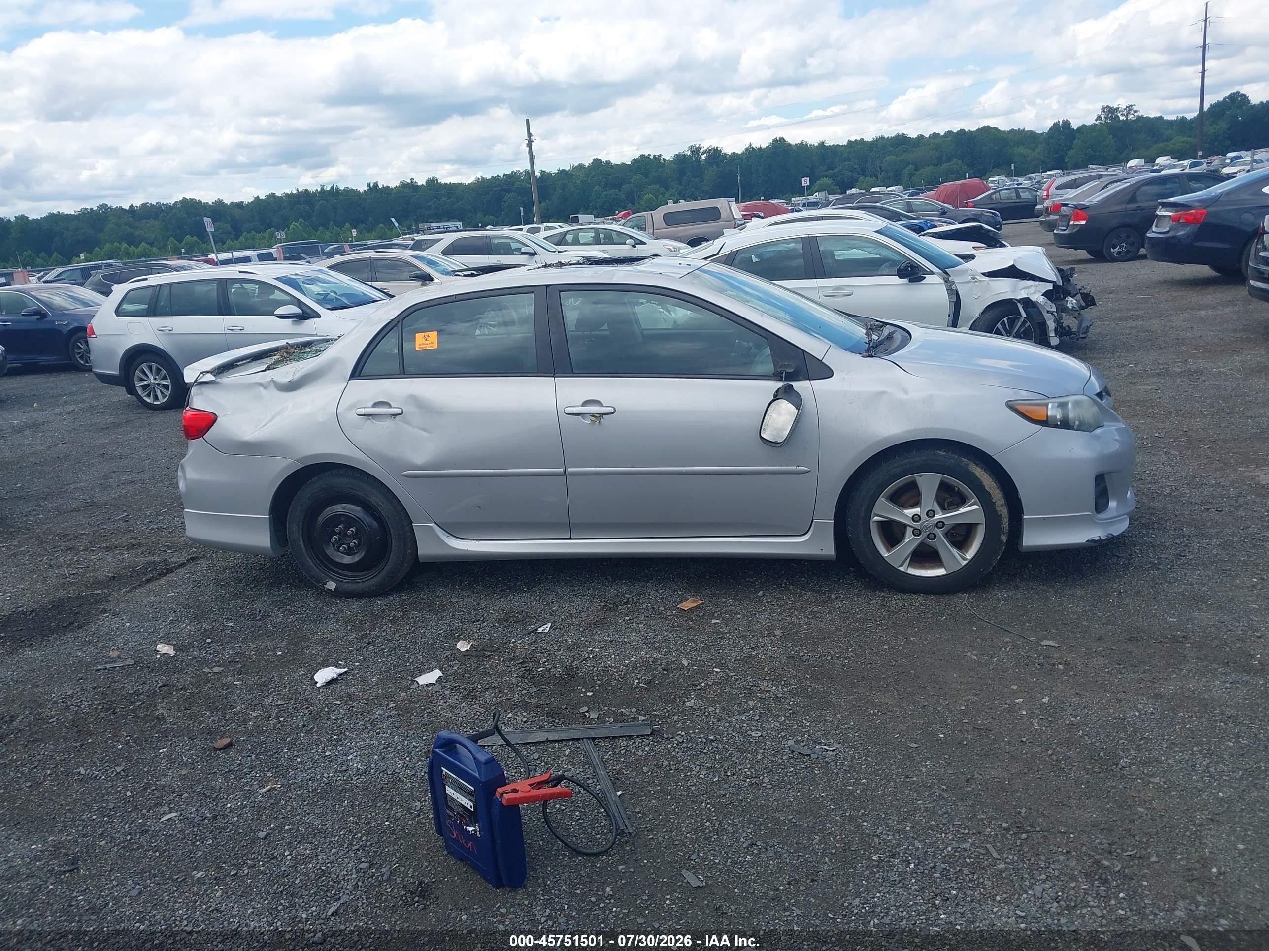 2012 Toyota Corolla S Silver vin: 2T1BU4EEXCC903355