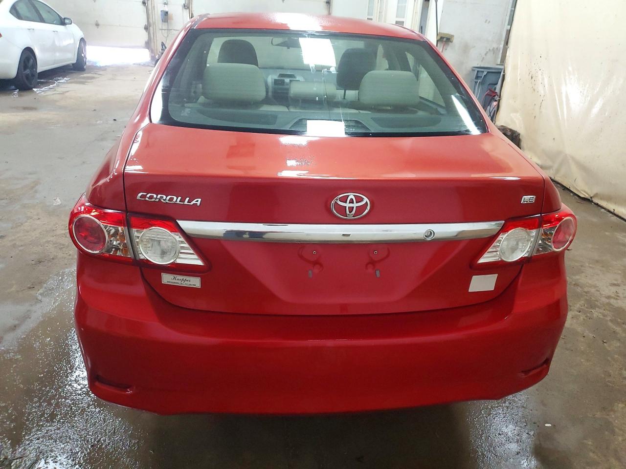 2012 Toyota Corolla Le Красный vin: 2T1BU4EEXCC907177