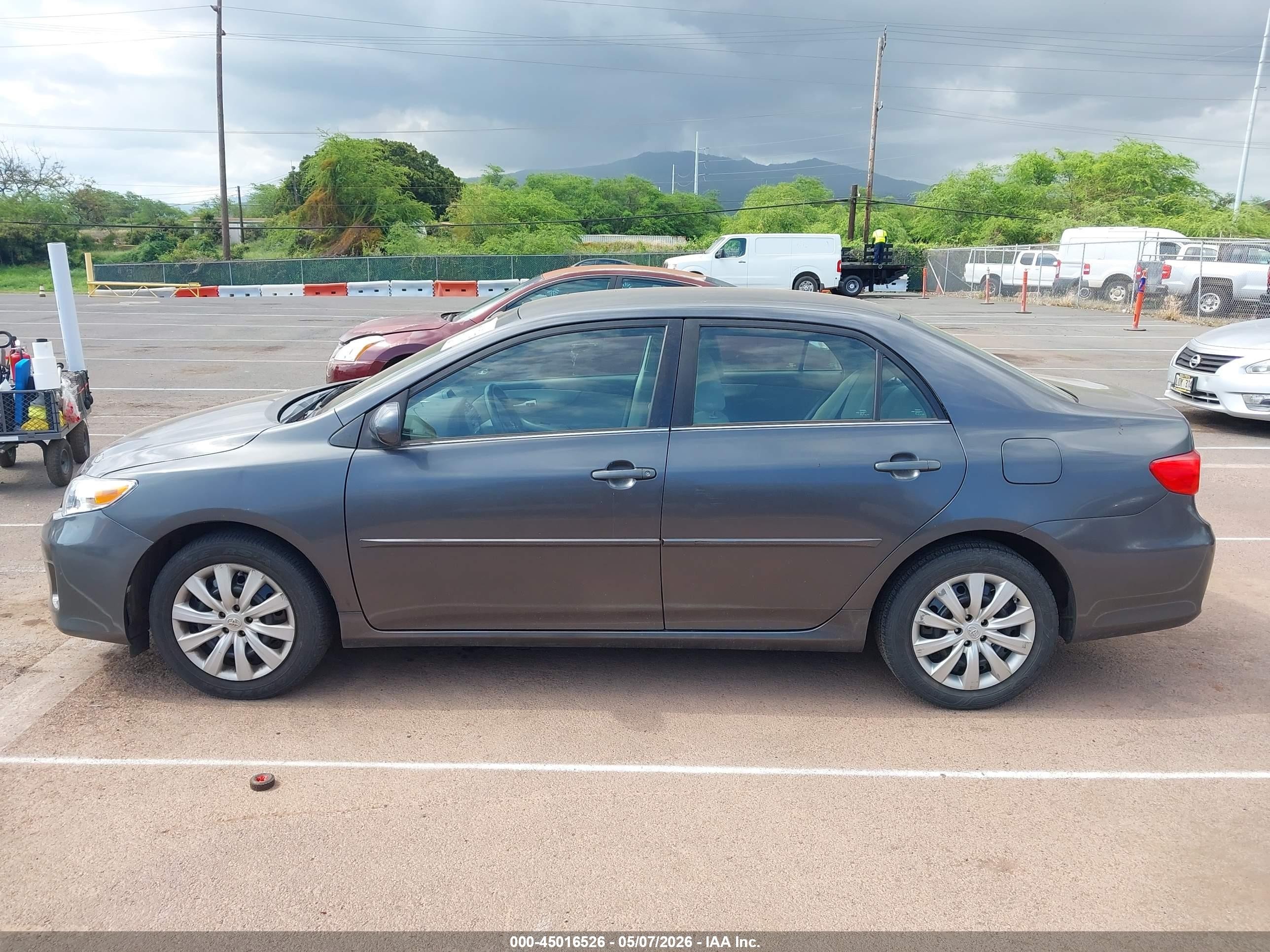 2013 Toyota Corolla Le/le Special Edition Gray vin: 2T1BU4EEXDC018090