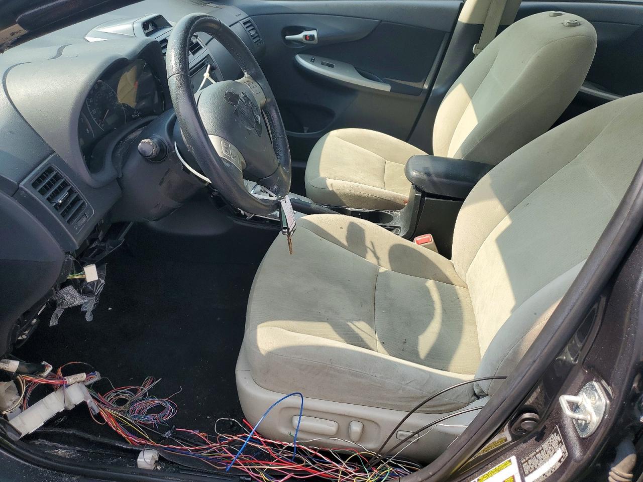 2013 Toyota Corolla Le Gray vin: 2T1BU4EEXDC021605
