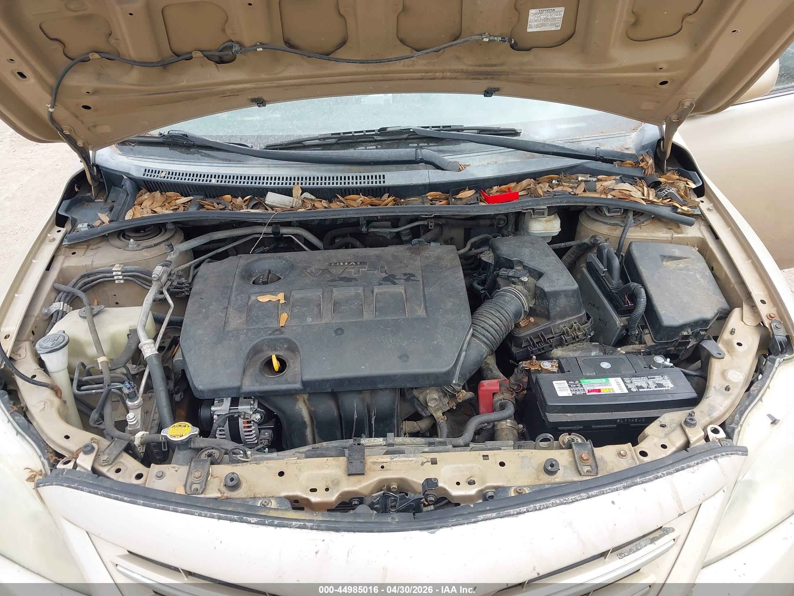 2013 Toyota Corolla Le Золотой vin: 2T1BU4EEXDC023645