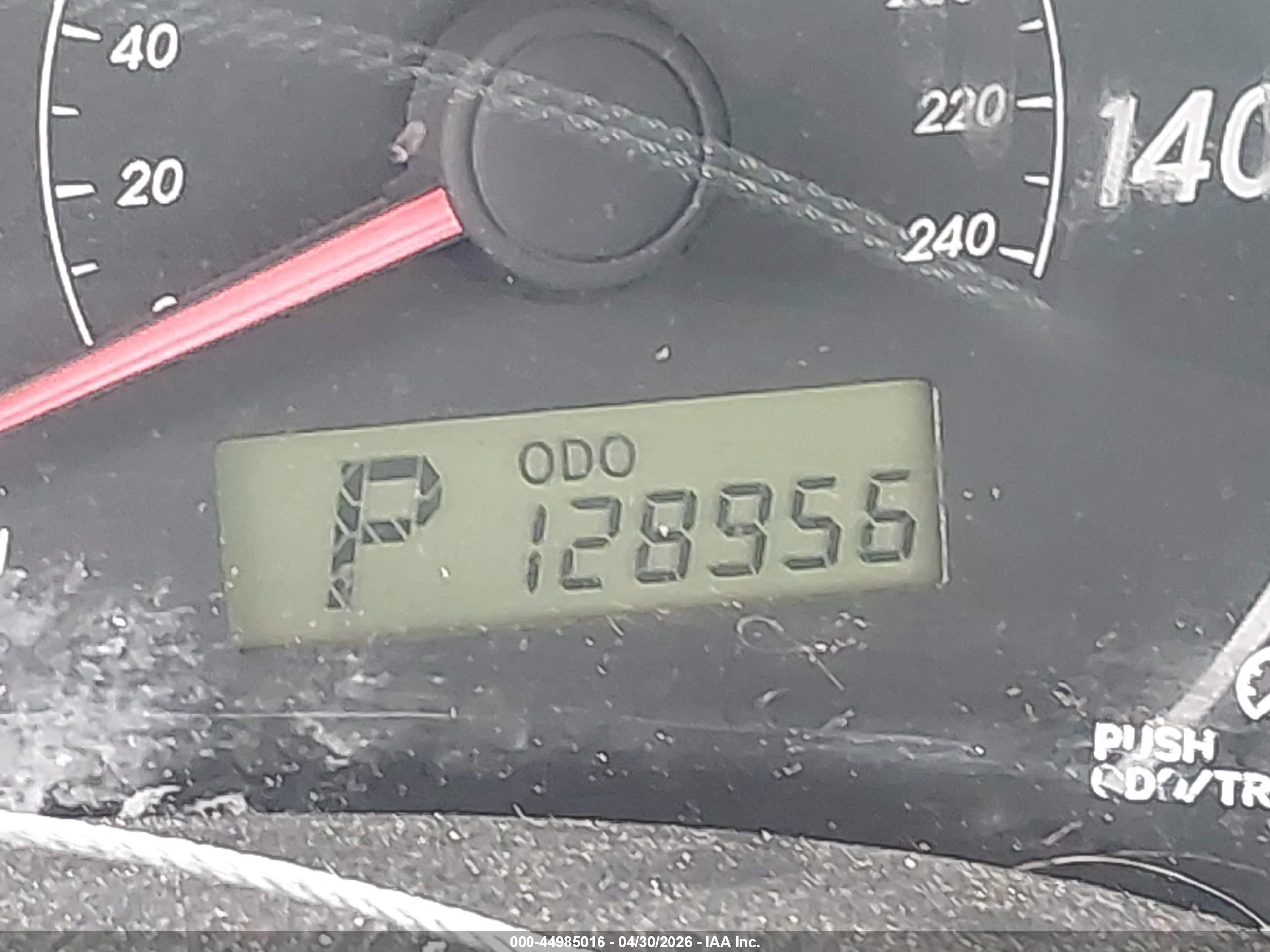 2013 Toyota Corolla Le Золотой vin: 2T1BU4EEXDC023645