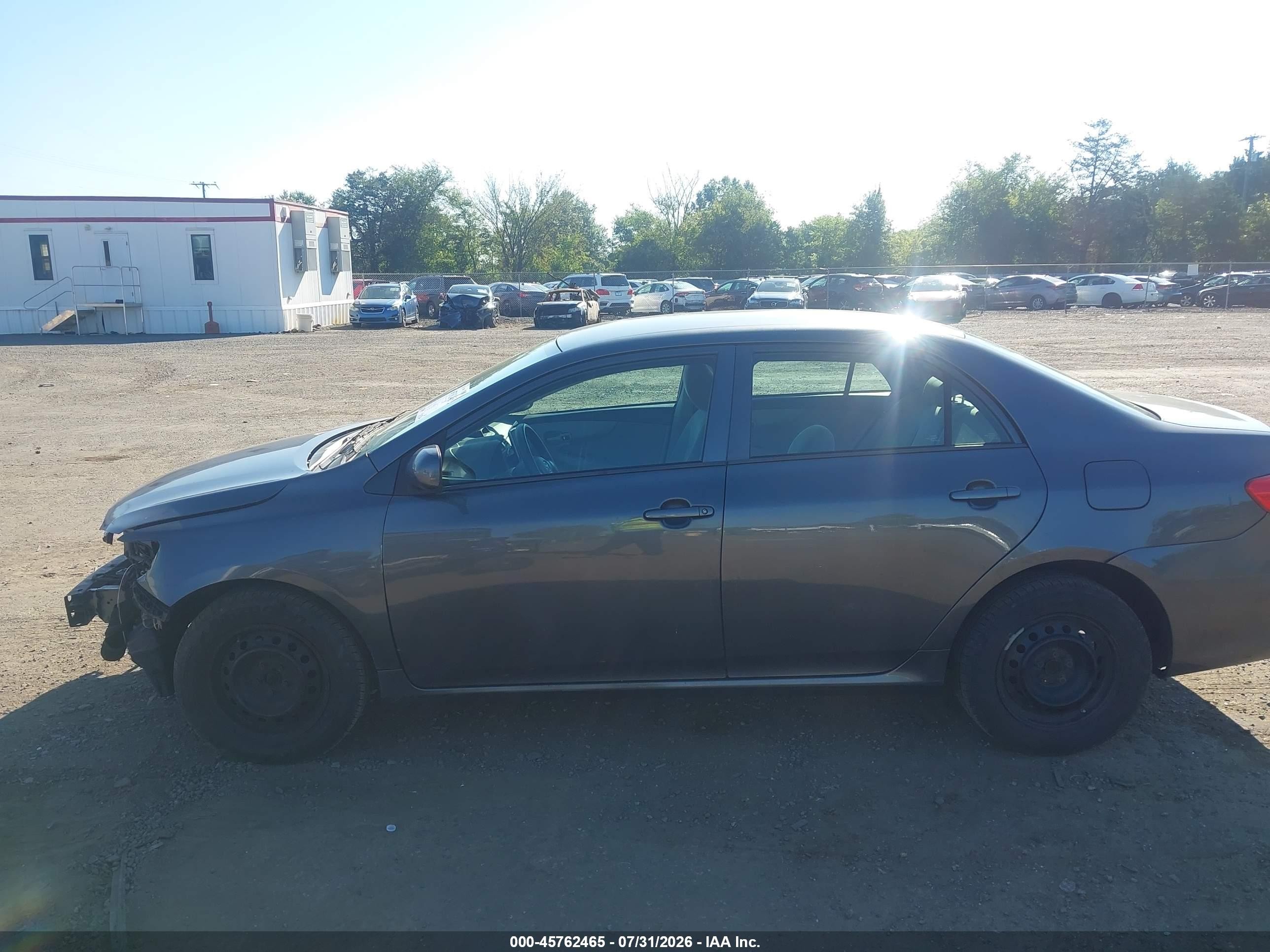 2013 Toyota Corolla L Gray vin: 2T1BU4EEXDC058444