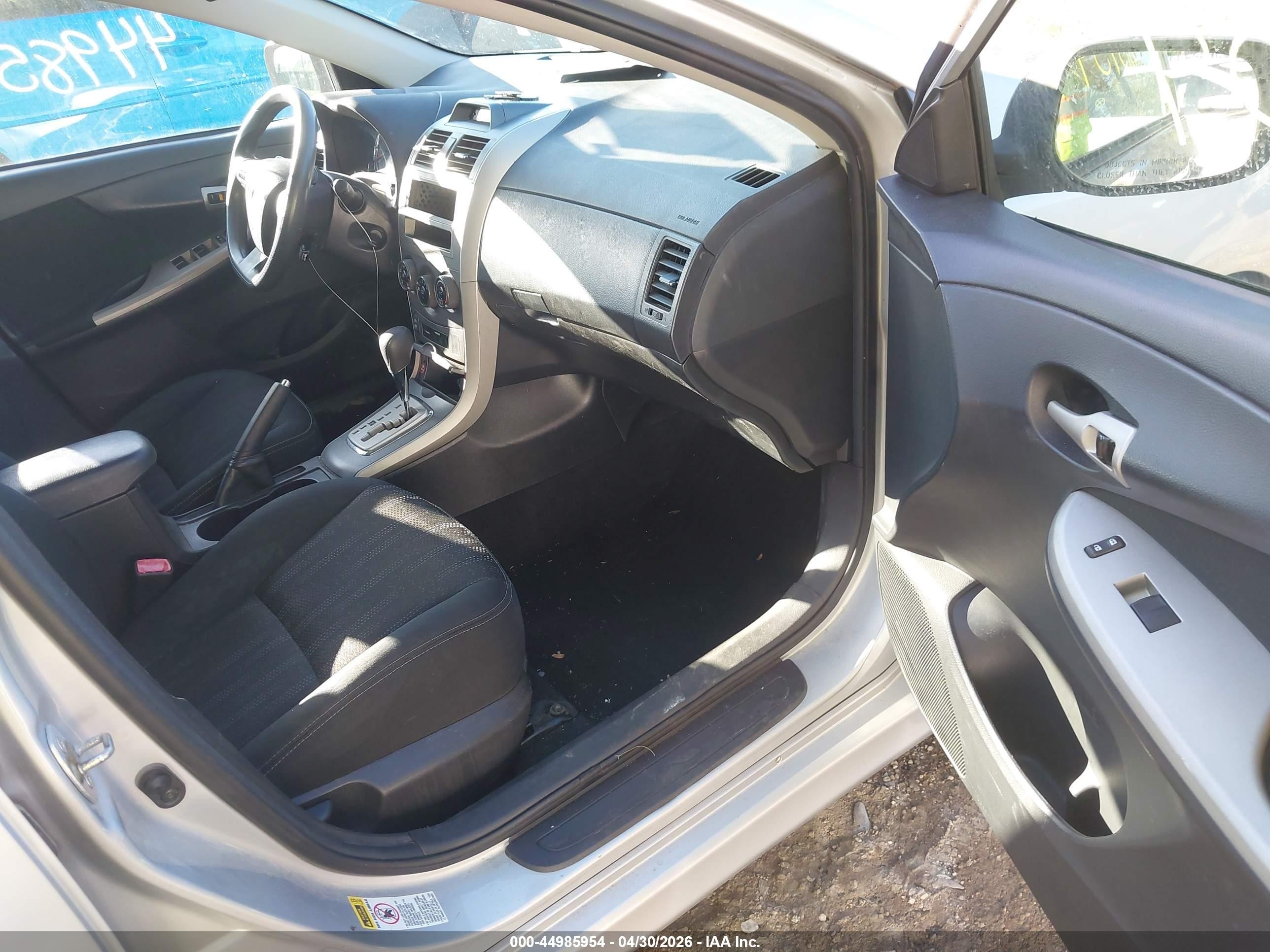 2013 Toyota Corolla S Silver vin: 2T1BU4EEXDC063224