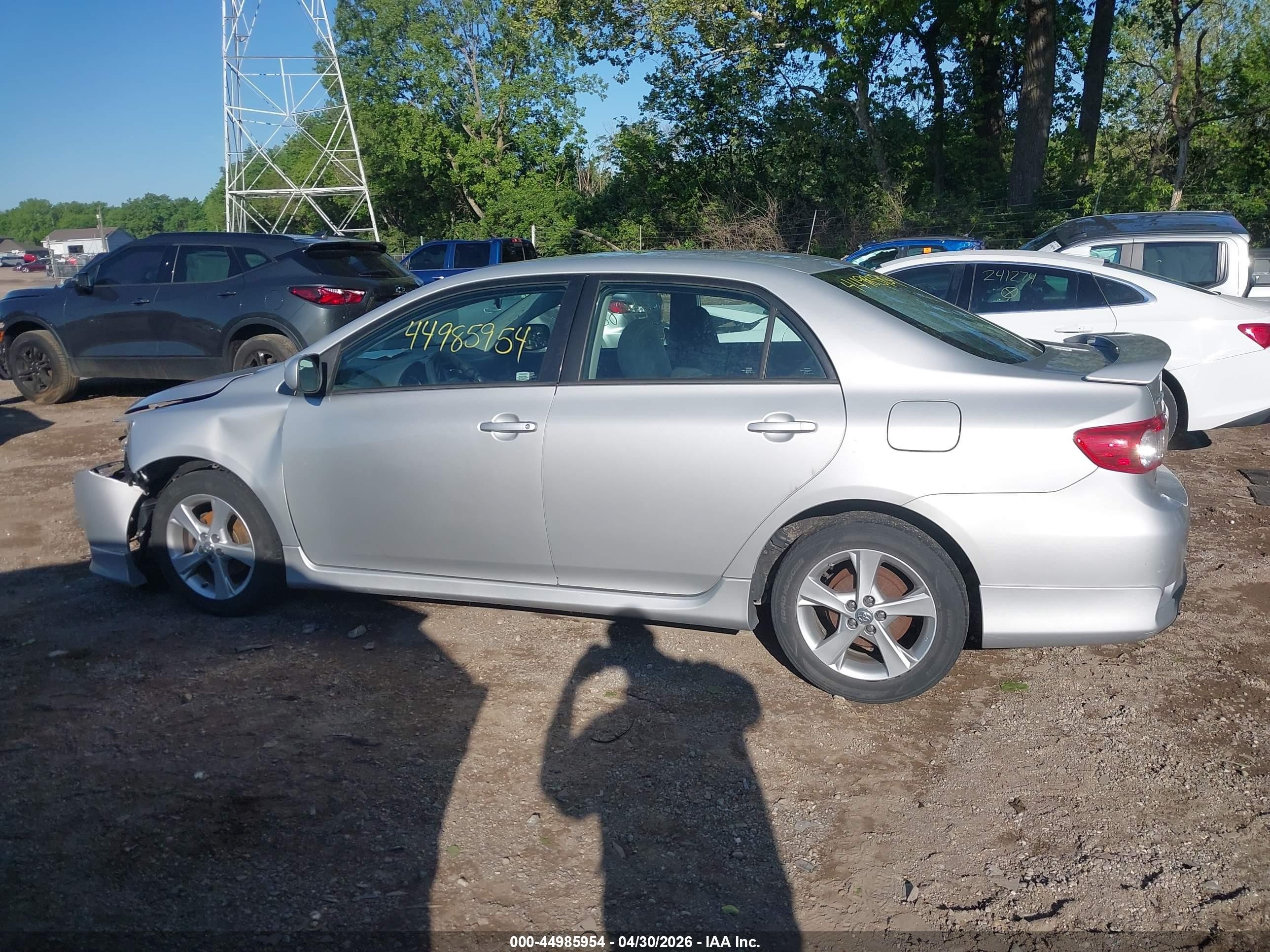2013 Toyota Corolla S Silver vin: 2T1BU4EEXDC063224