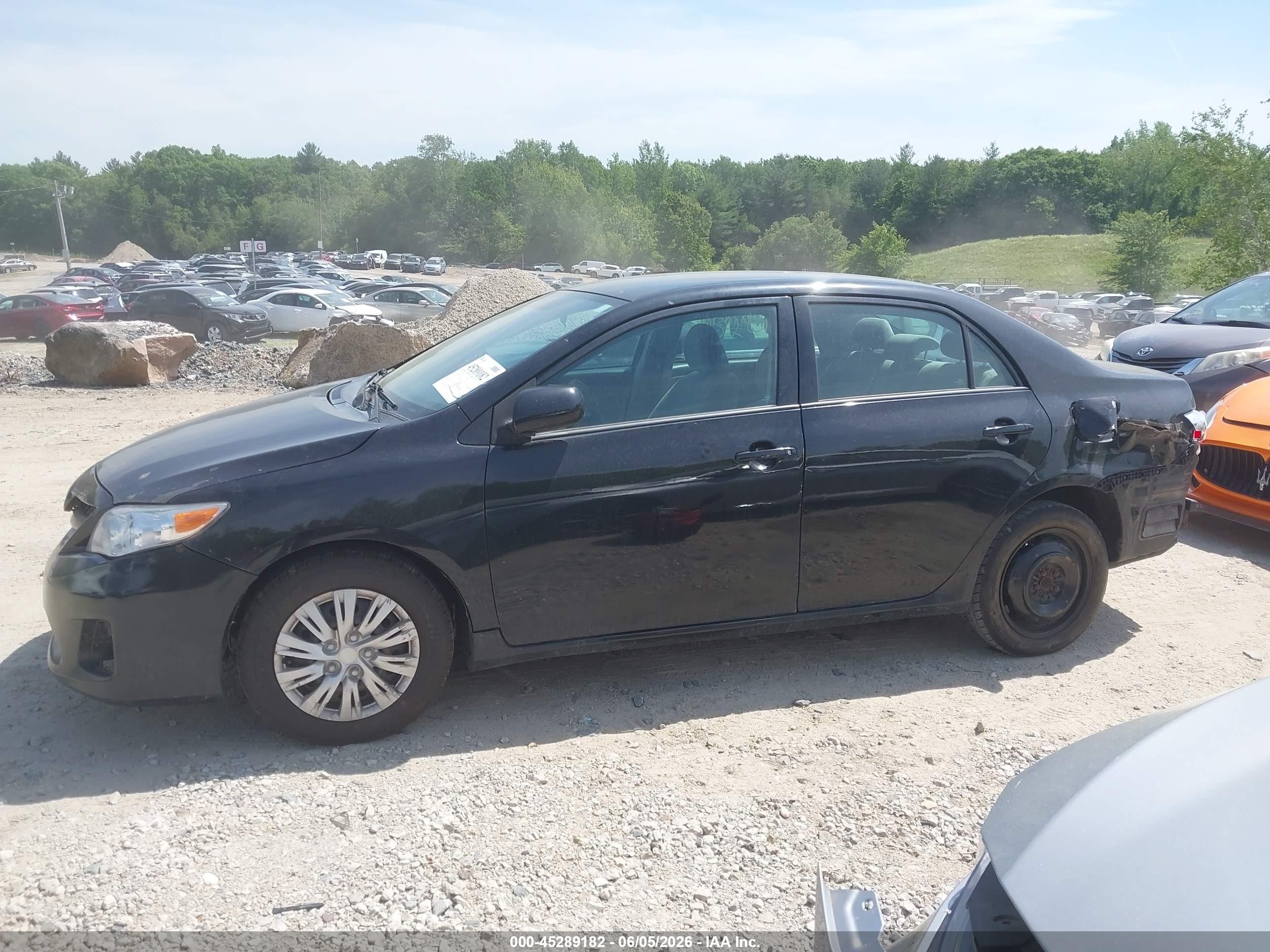 2013 Toyota Corolla L Black vin: 2T1BU4EEXDC078189