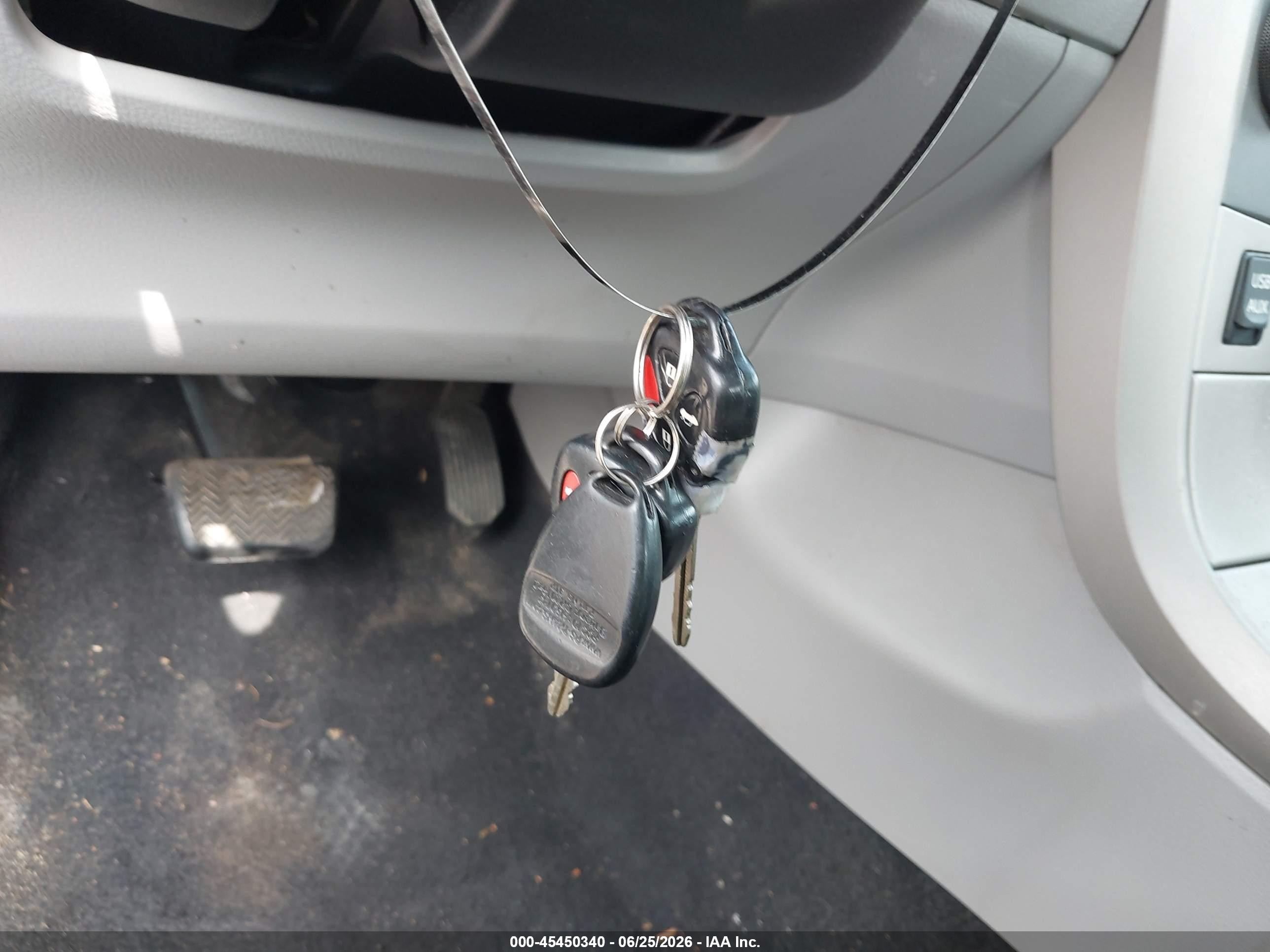 2013 Toyota Corolla Le Gray vin: 2T1BU4EEXDC104399