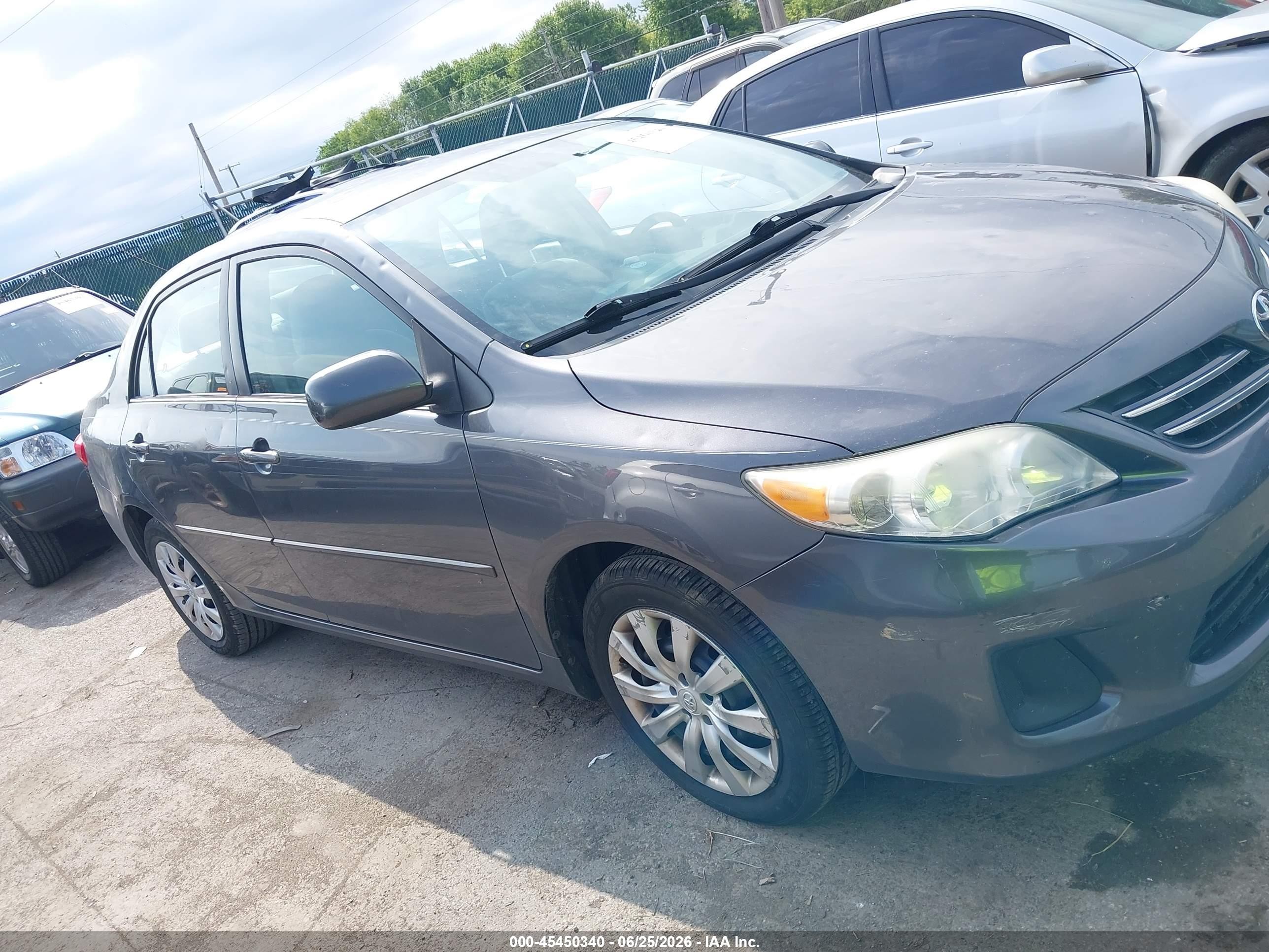 2013 Toyota Corolla Le Gray vin: 2T1BU4EEXDC104399