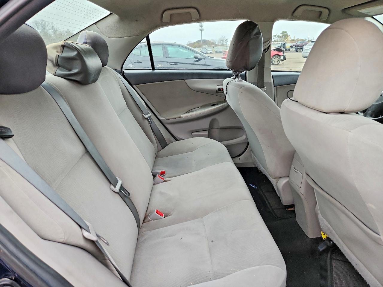 2013 Toyota Corolla Le Blue vin: 2T1BU4EEXDC104435