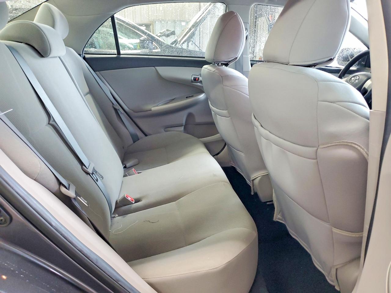 2013 Toyota Corolla Le Gray vin: 2T1BU4EEXDC121333