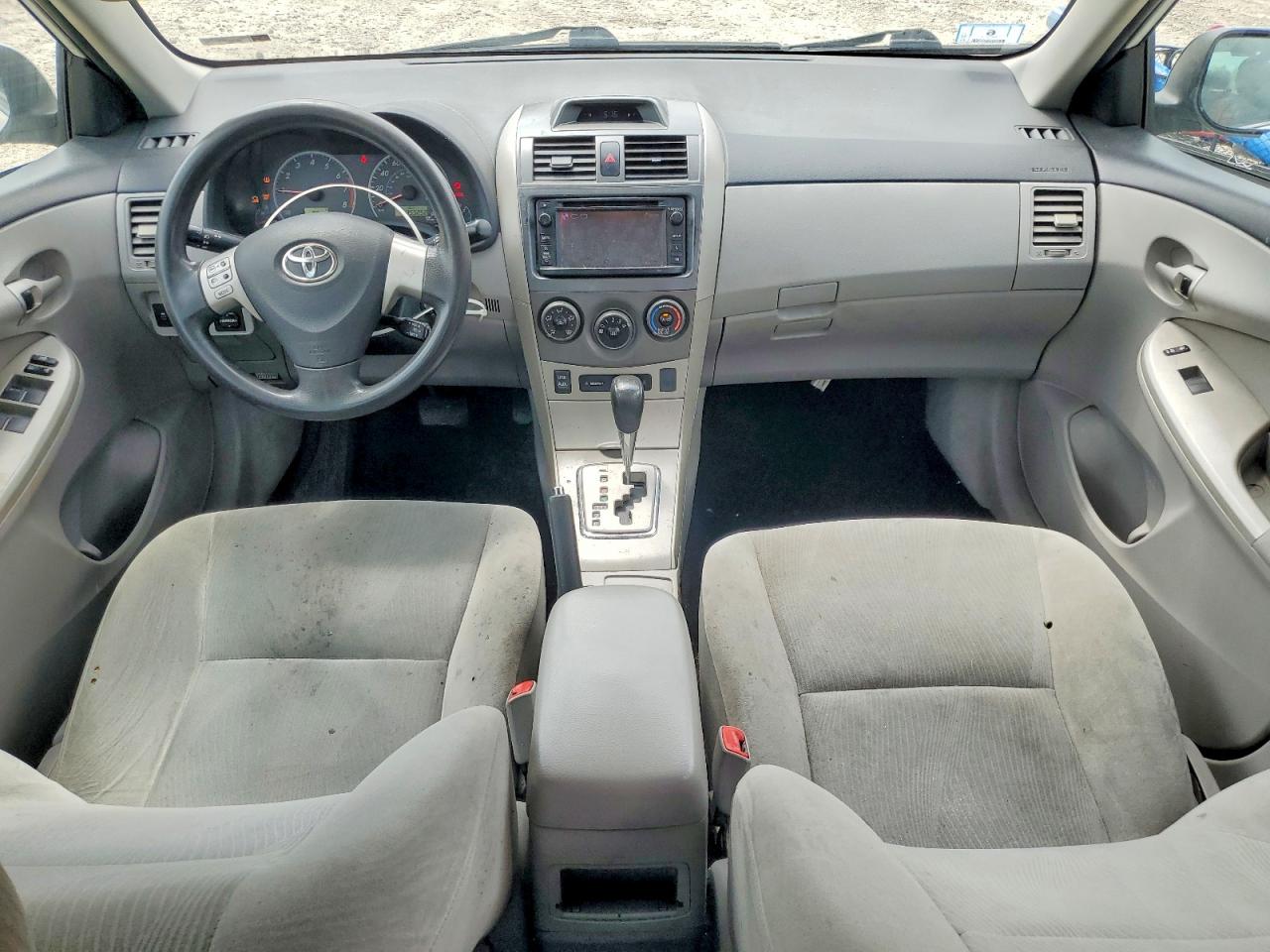 2013 Toyota Corolla Base White vin: 2T1BU4EEXDC921968
