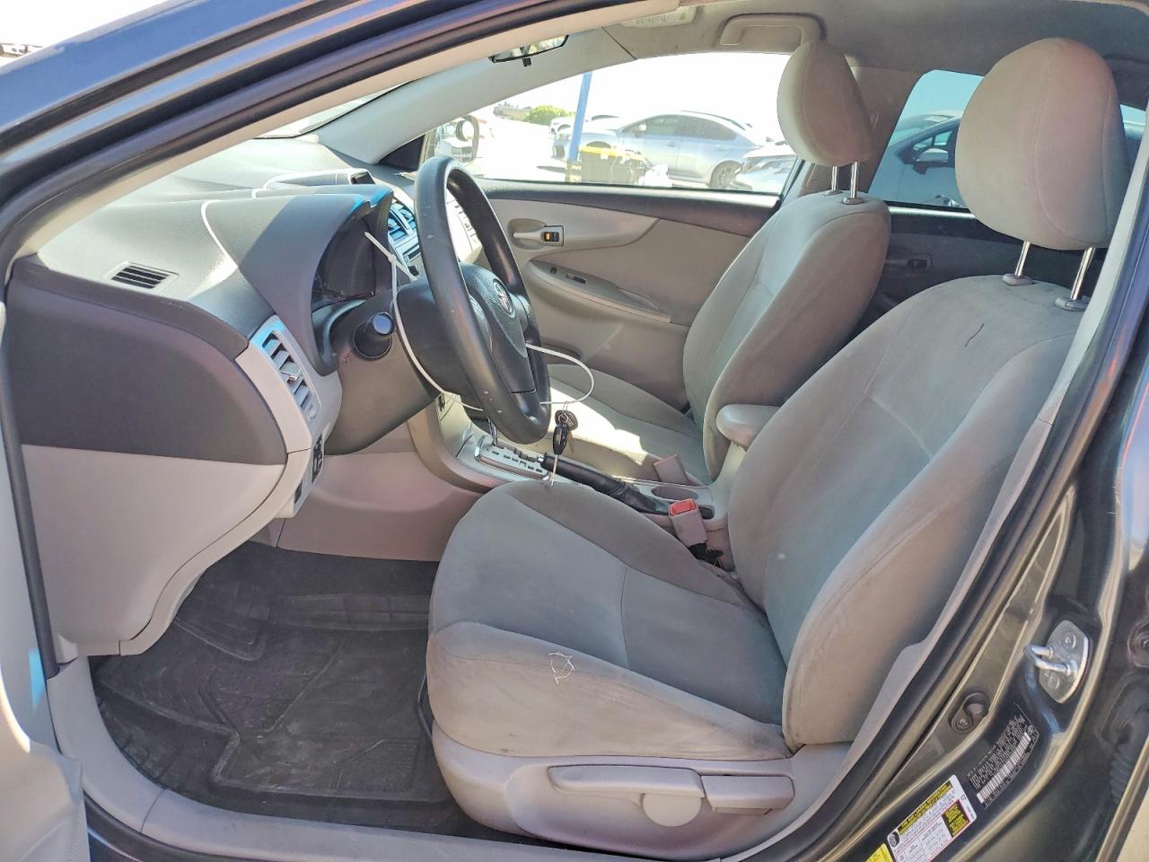 2013 Toyota Corolla Le Gray vin: 2T1BU4EEXDC925535