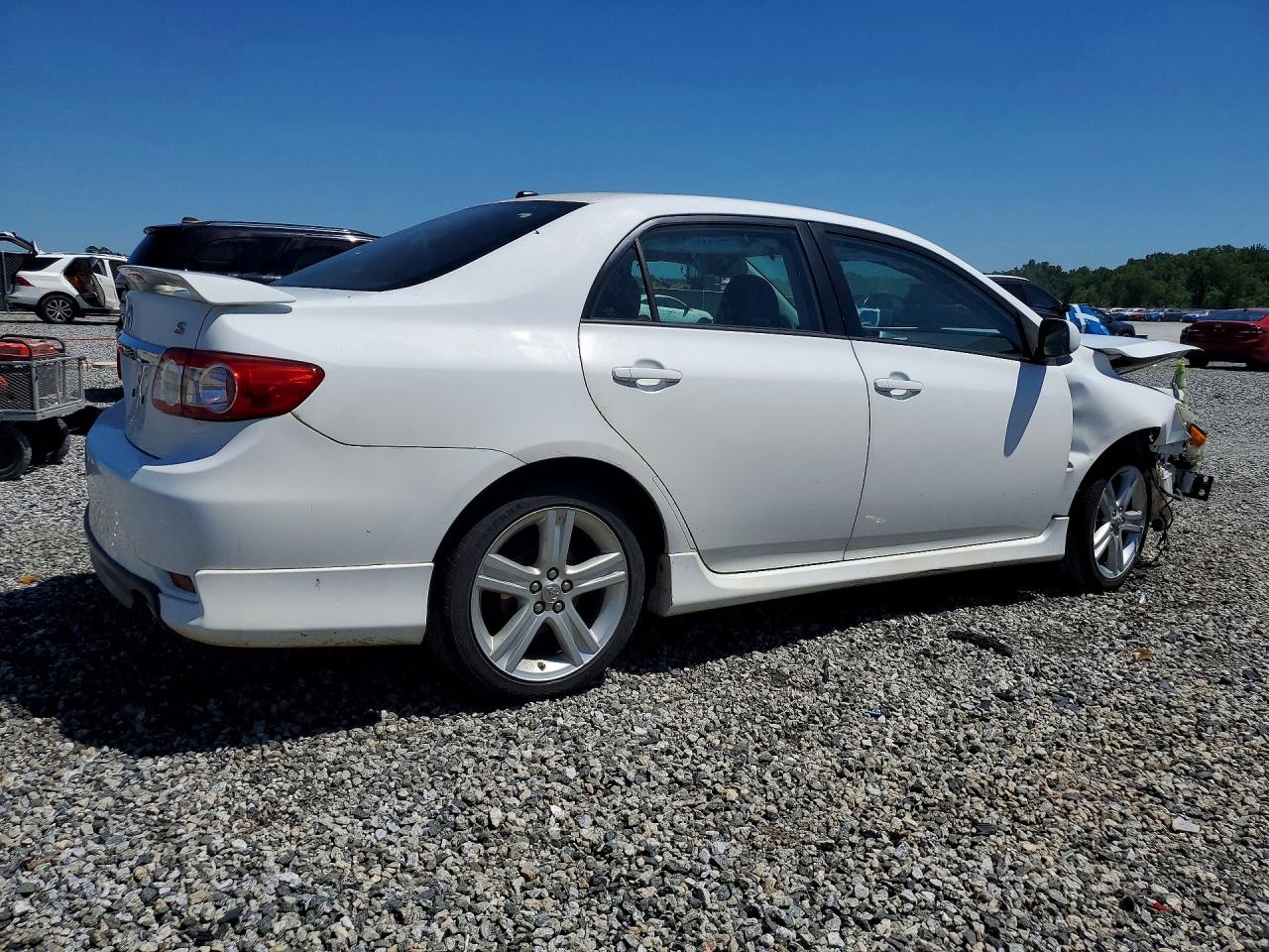 2013 Toyota Corolla S White vin: 2T1BU4EEXDC935496
