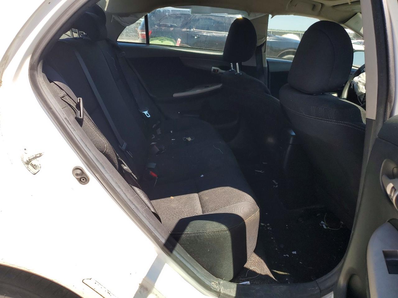 2013 Toyota Corolla S White vin: 2T1BU4EEXDC935496