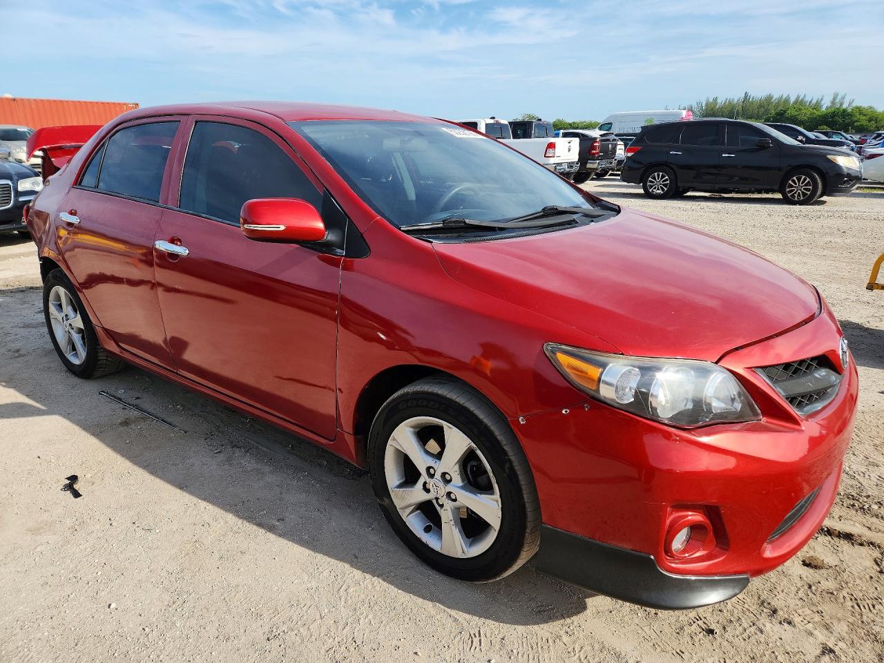 2013 Toyota Corolla S Red vin: 2T1BU4EEXDC942271