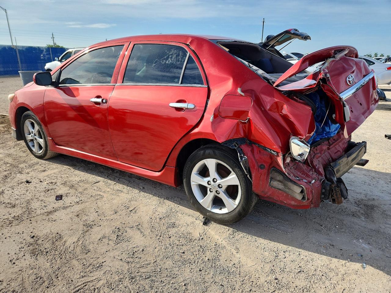 2013 Toyota Corolla S Red vin: 2T1BU4EEXDC942271