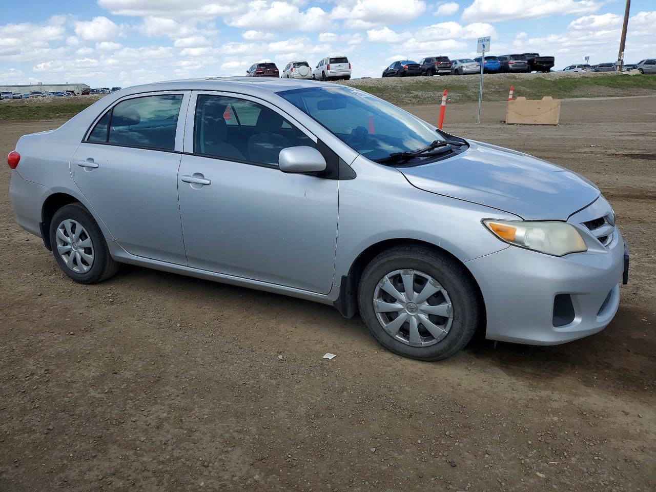 2013 Toyota Corolla L Silver vin: 2T1BU4EEXDC943484