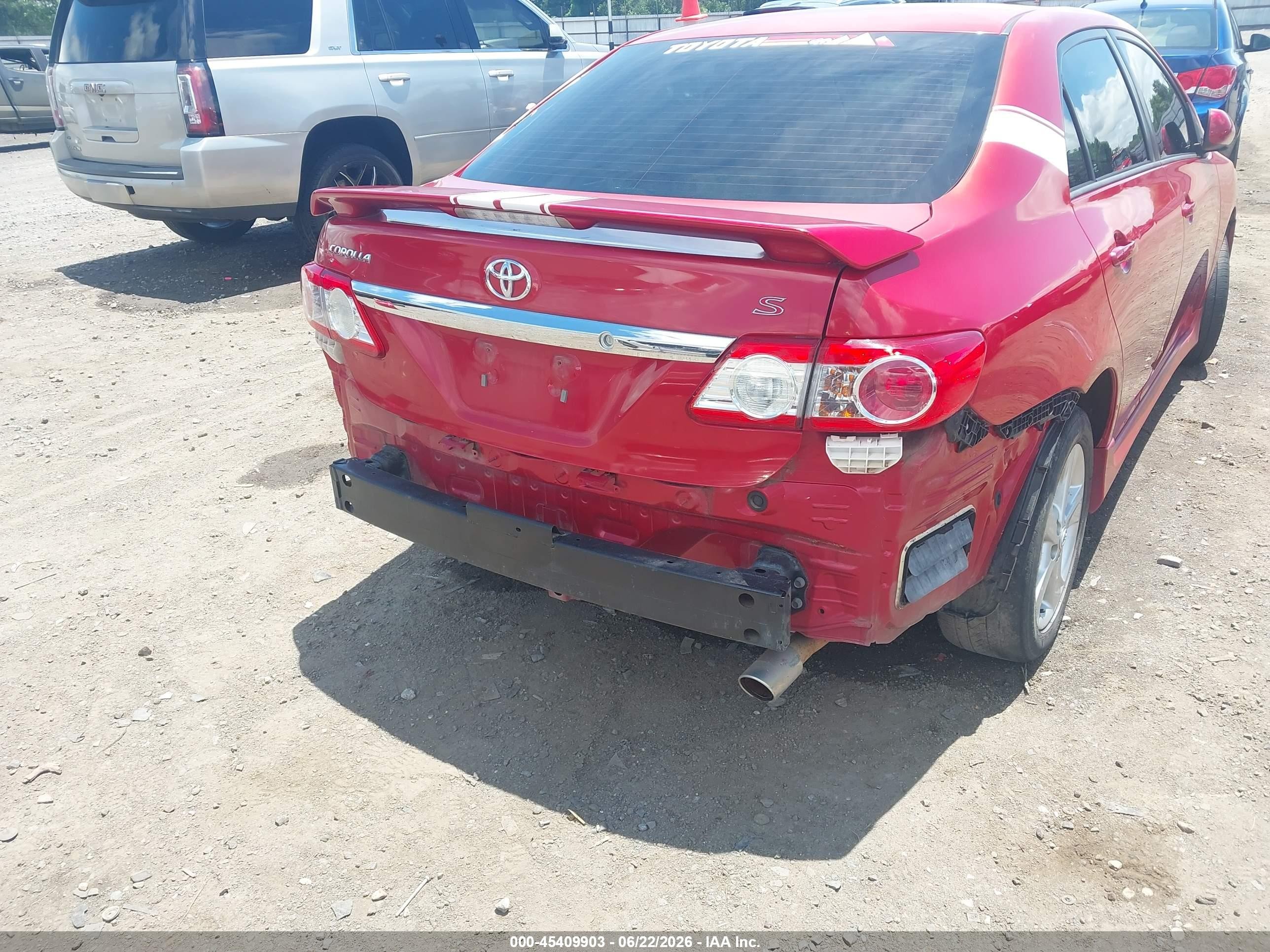 2013 Toyota Corolla S Red vin: 2T1BU4EEXDC949270
