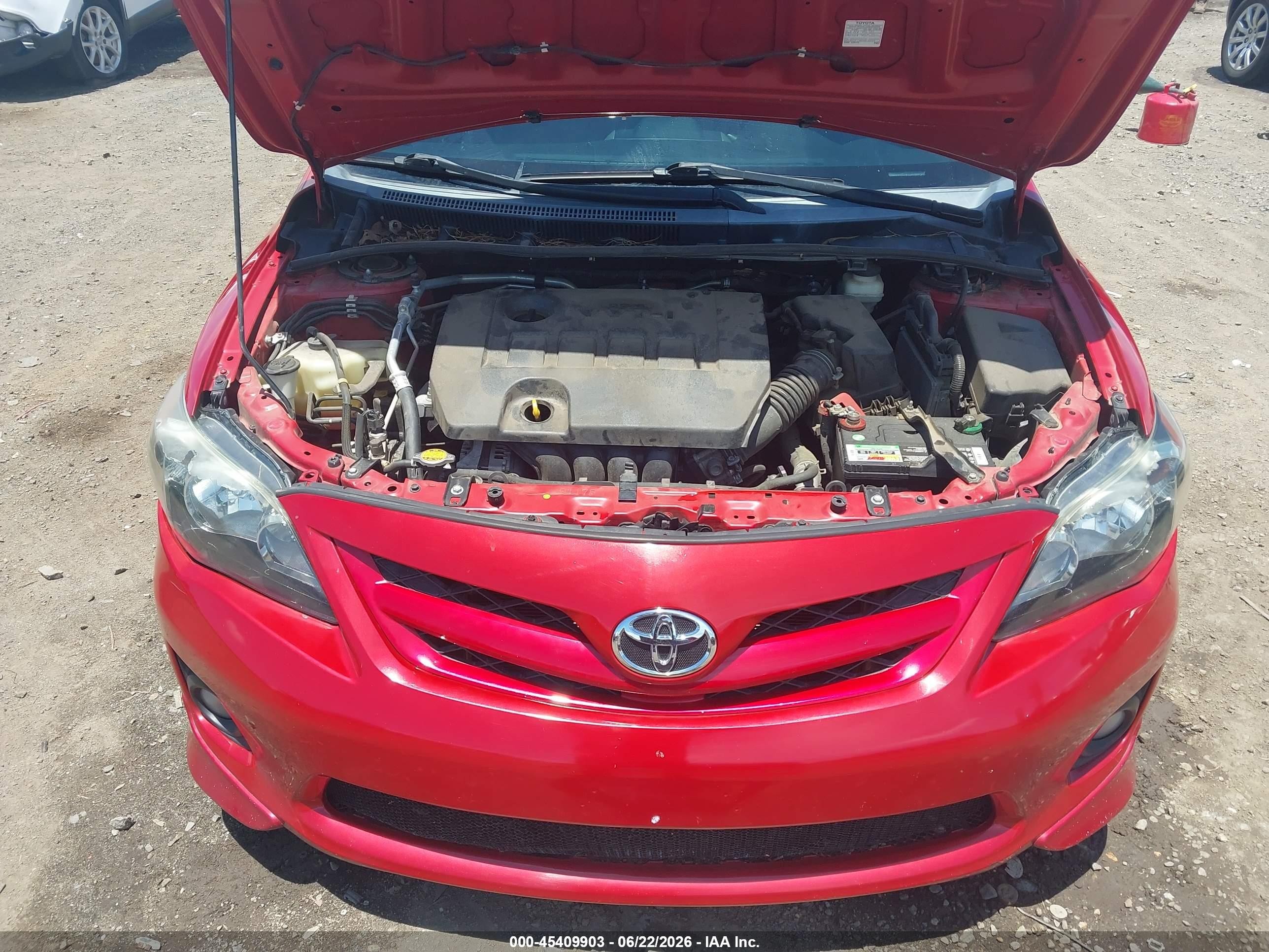 2013 Toyota Corolla S Red vin: 2T1BU4EEXDC949270
