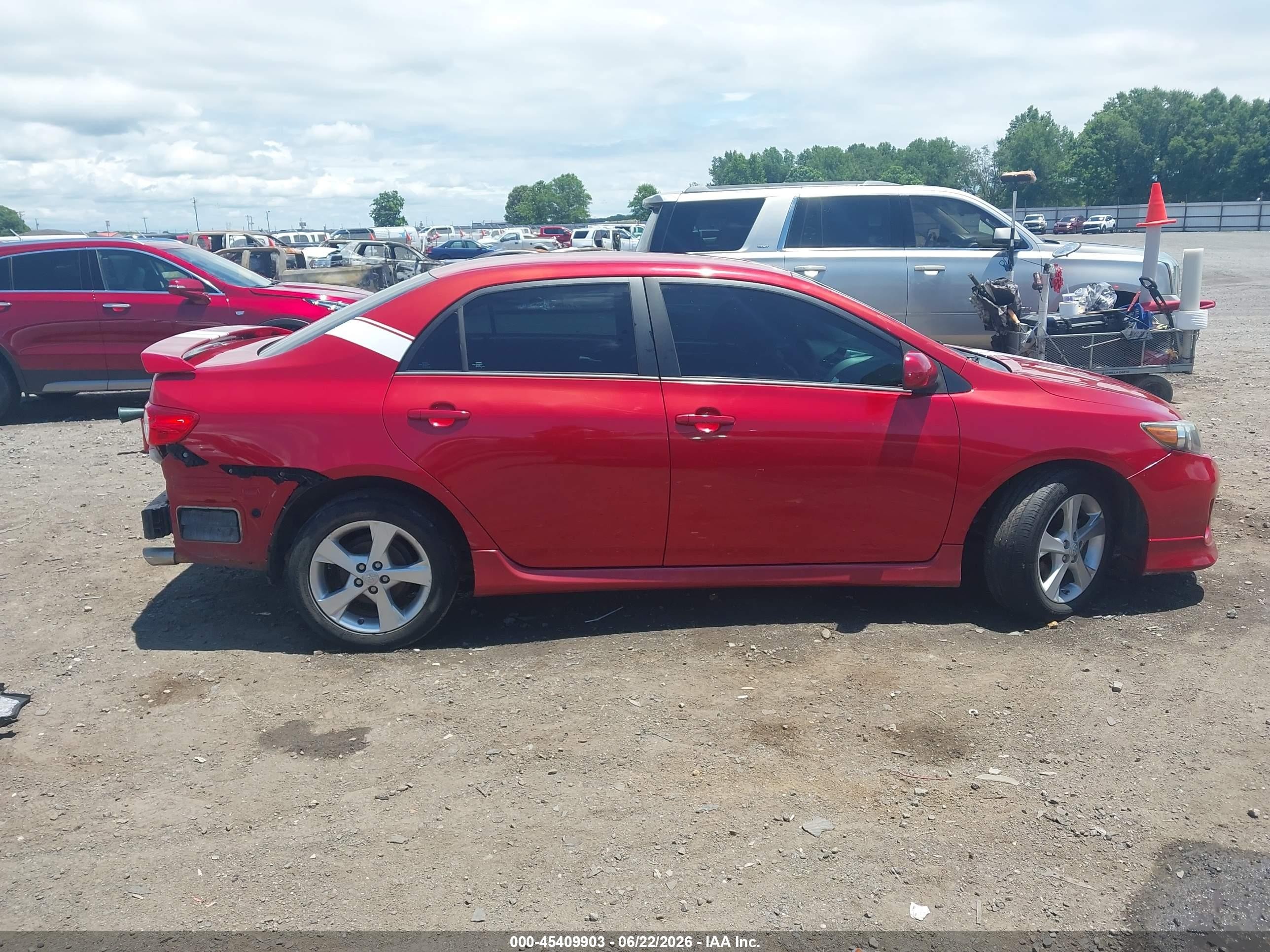 2013 Toyota Corolla S Red vin: 2T1BU4EEXDC949270