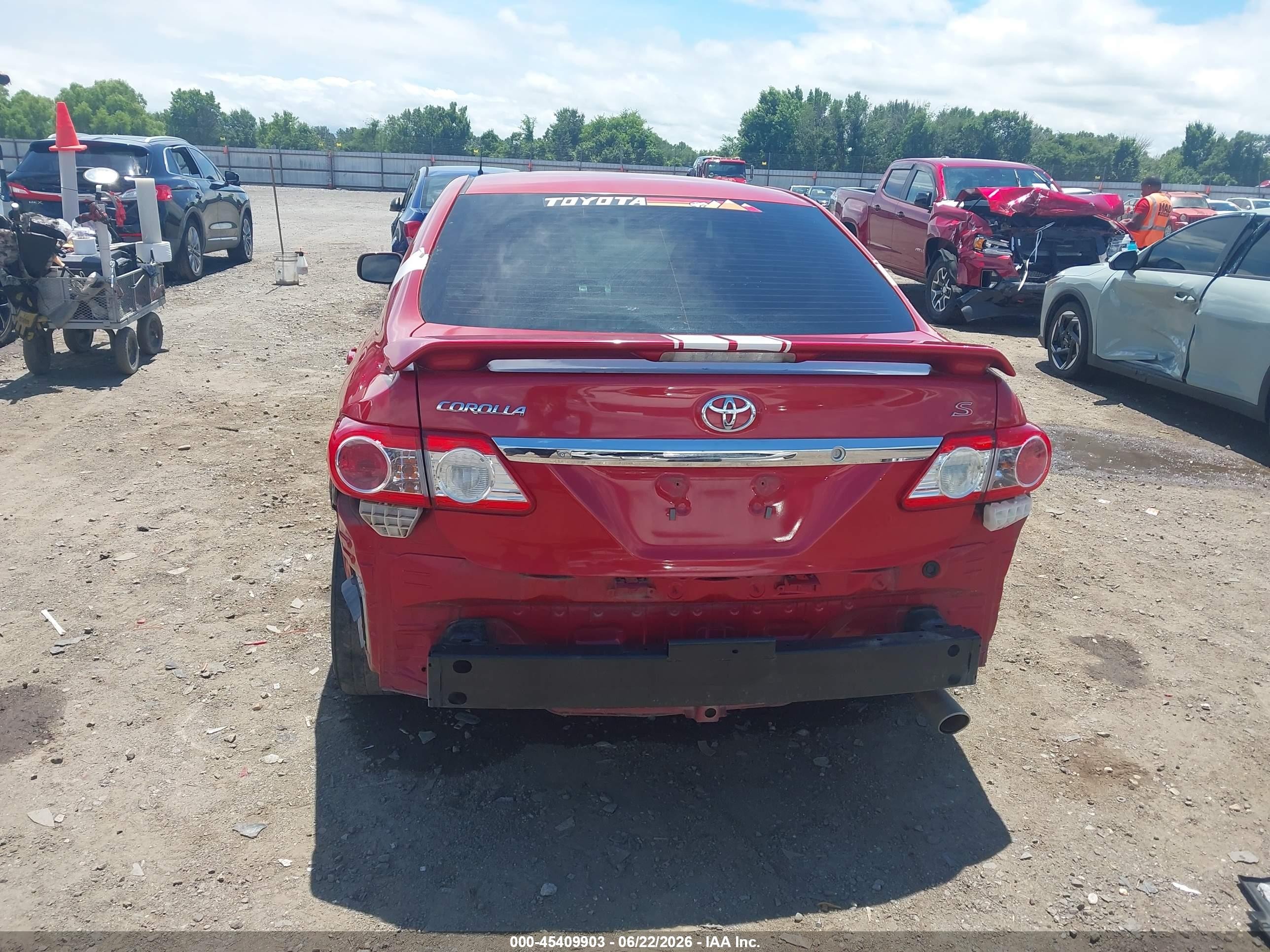 2013 Toyota Corolla S Red vin: 2T1BU4EEXDC949270