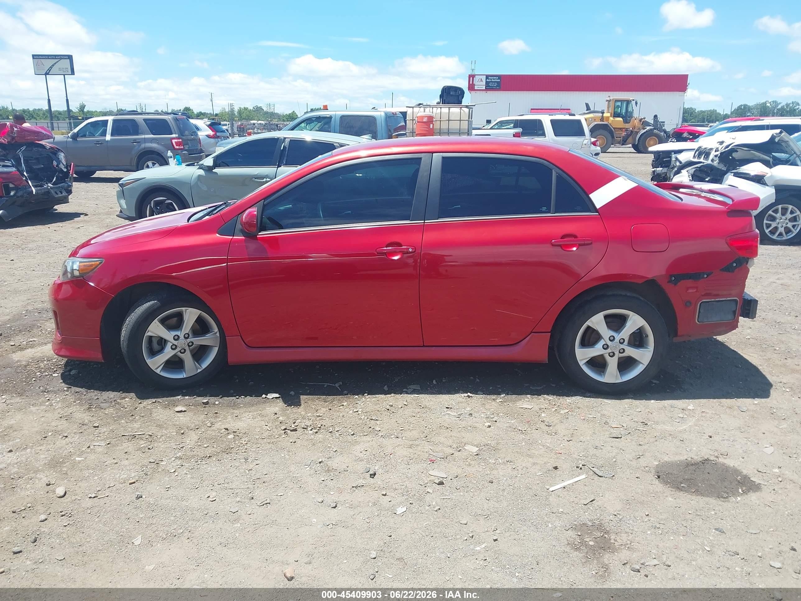 2013 Toyota Corolla S Red vin: 2T1BU4EEXDC949270