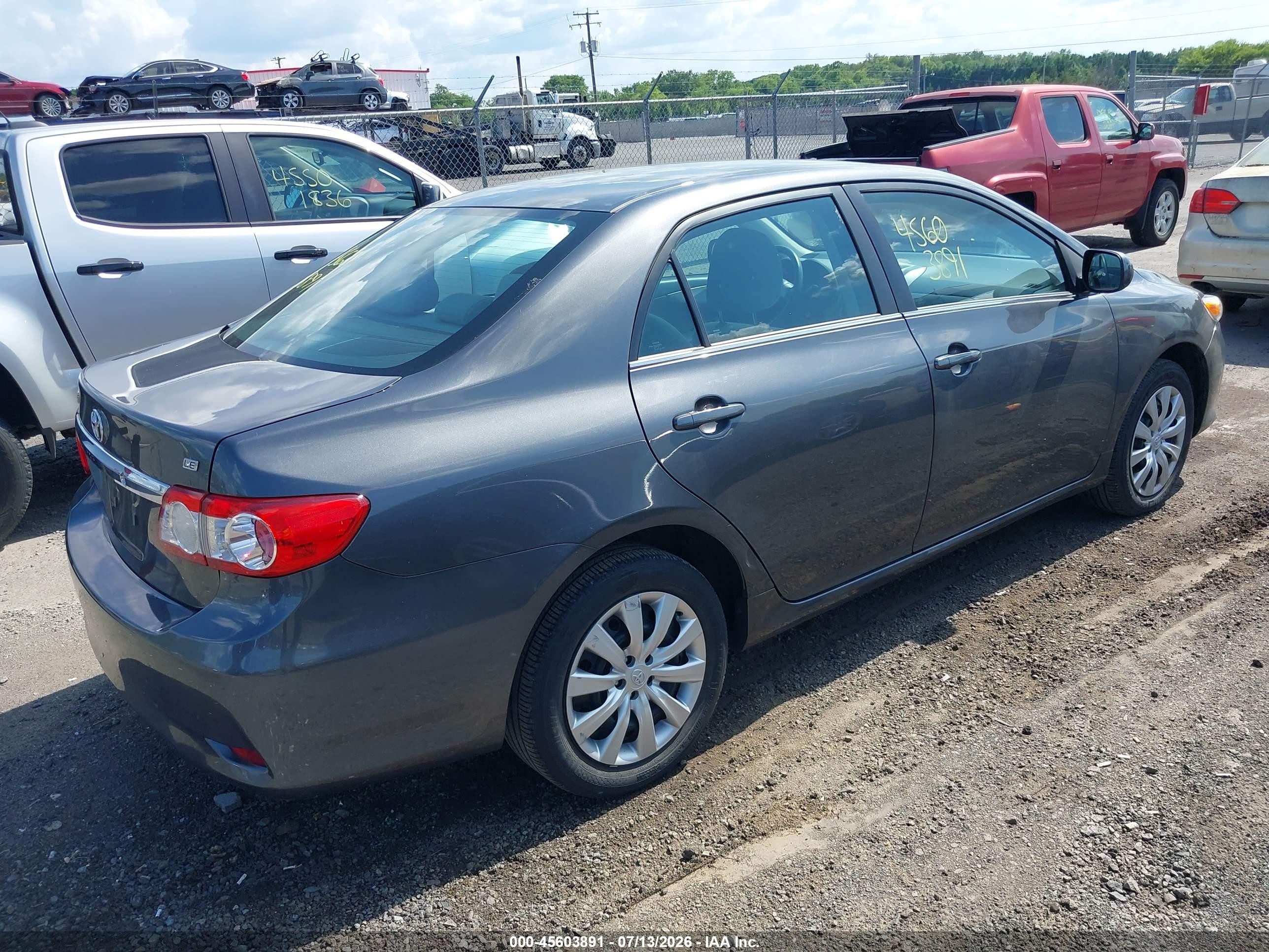 2013 Toyota Corolla Le Gray vin: 2T1BU4EEXDC950385