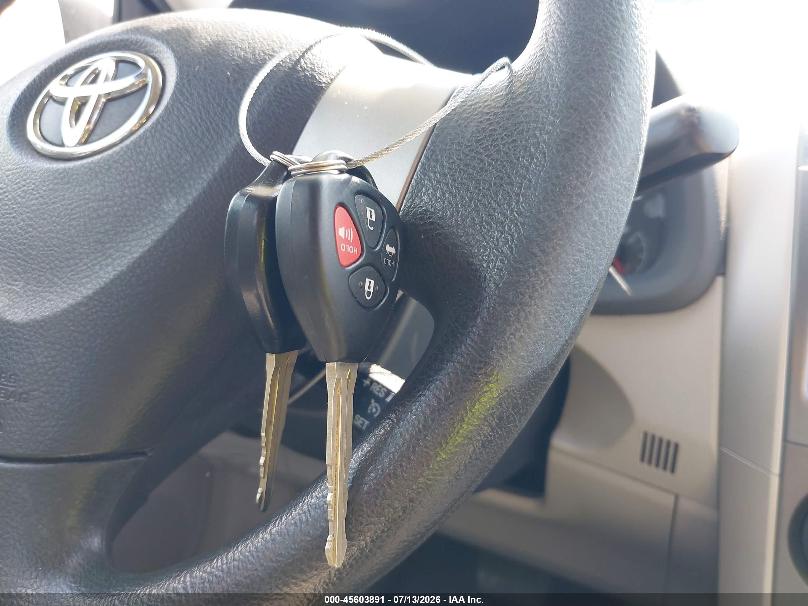 2013 Toyota Corolla Le Gray vin: 2T1BU4EEXDC950385