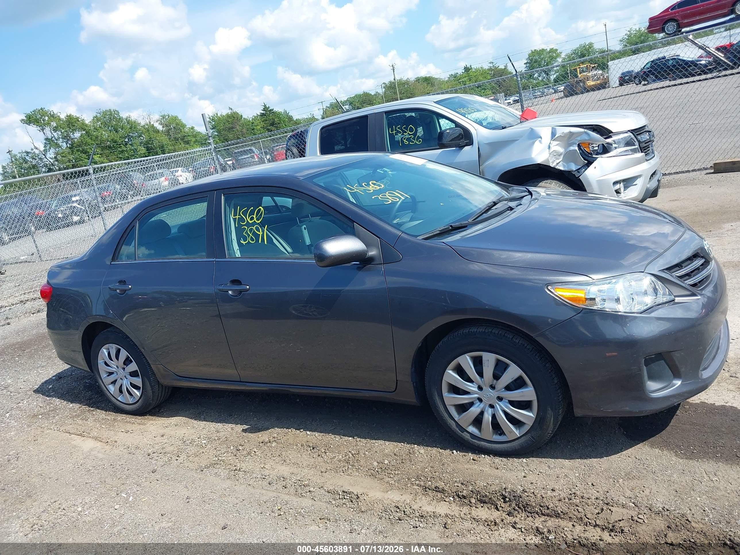 2013 Toyota Corolla Le Gray vin: 2T1BU4EEXDC950385