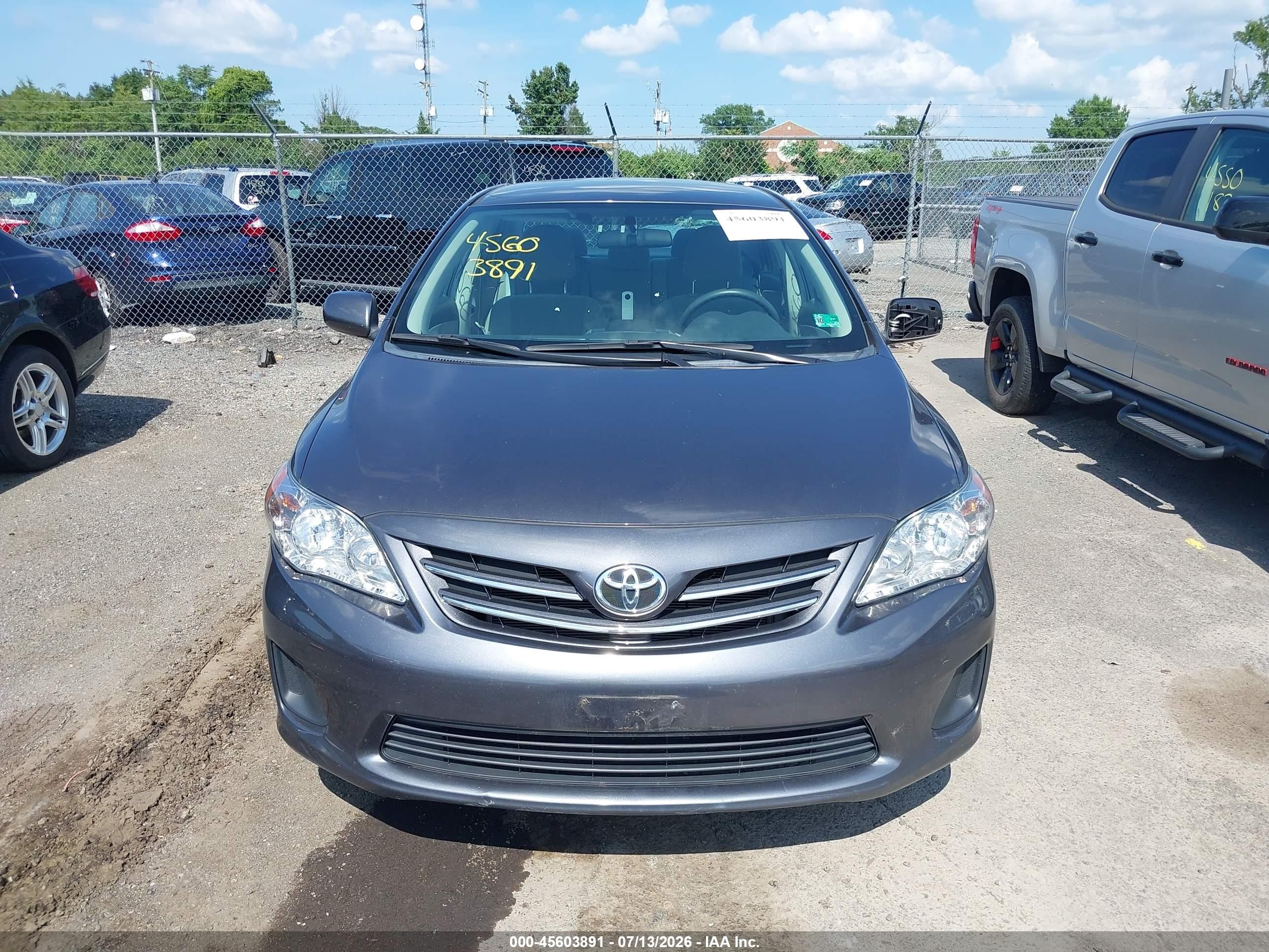 2013 Toyota Corolla Le Gray vin: 2T1BU4EEXDC950385