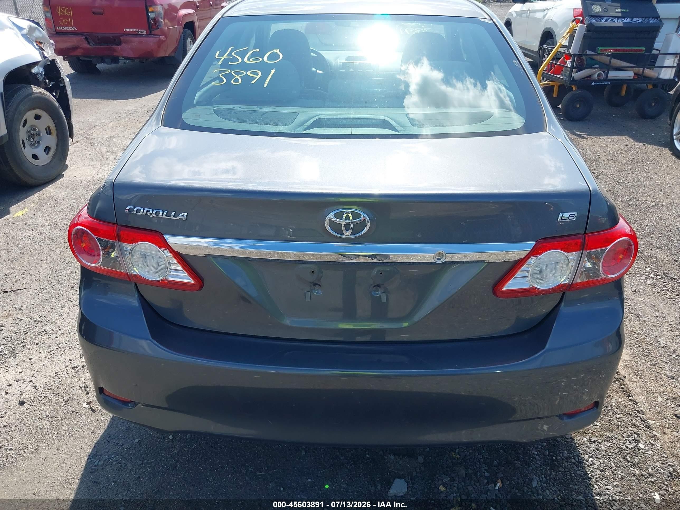 2013 Toyota Corolla Le Gray vin: 2T1BU4EEXDC950385