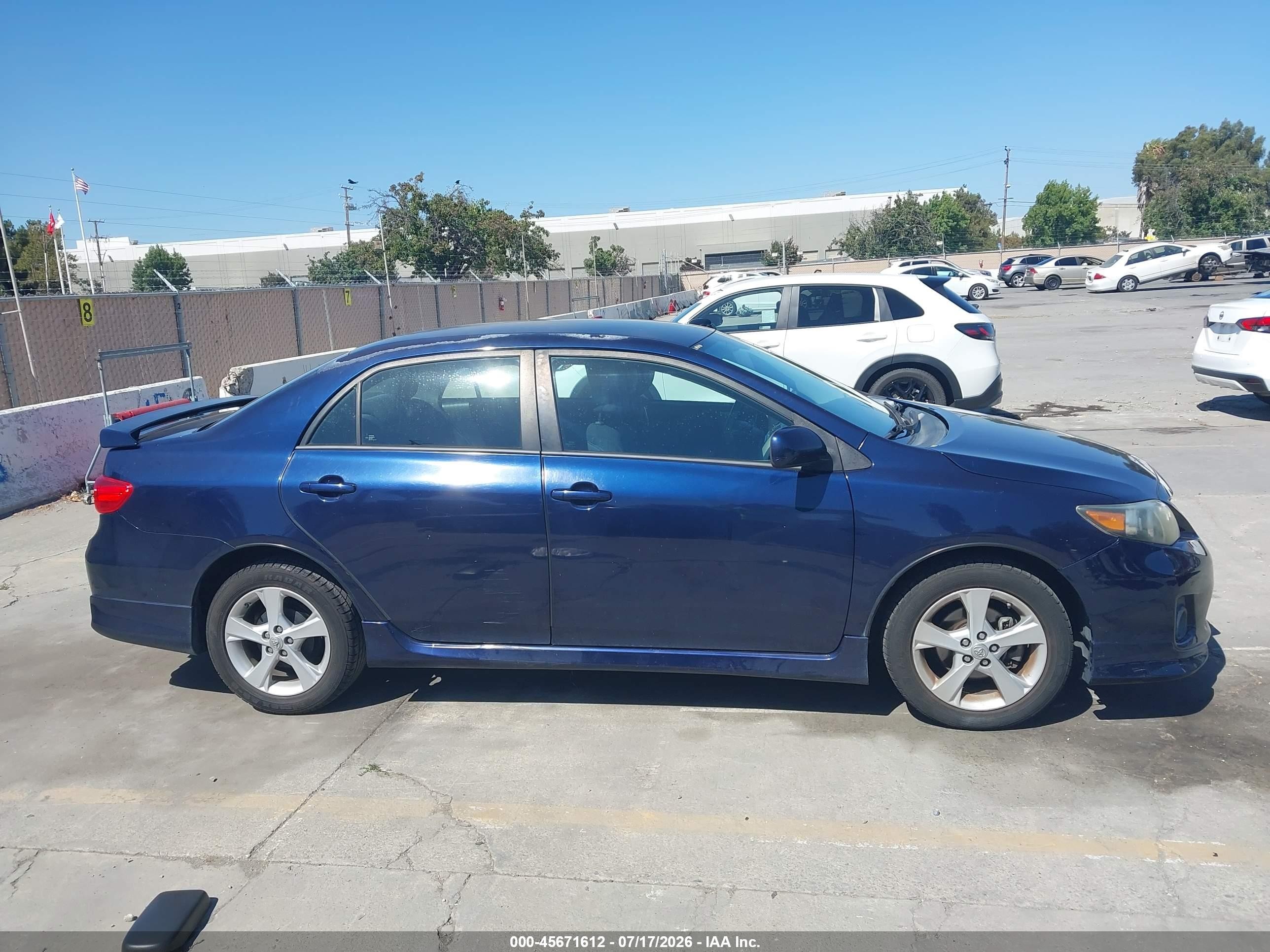 2013 Toyota Corolla S Blue vin: 2T1BU4EEXDC955893