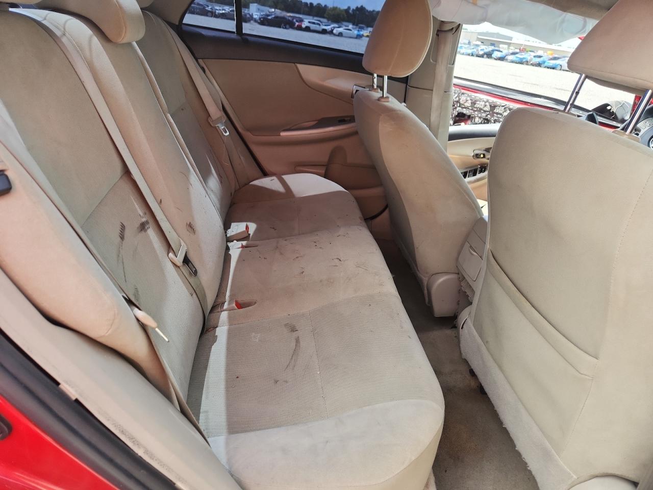 2013 Toyota Corolla Le Красный vin: 2T1BU4EEXDC963248