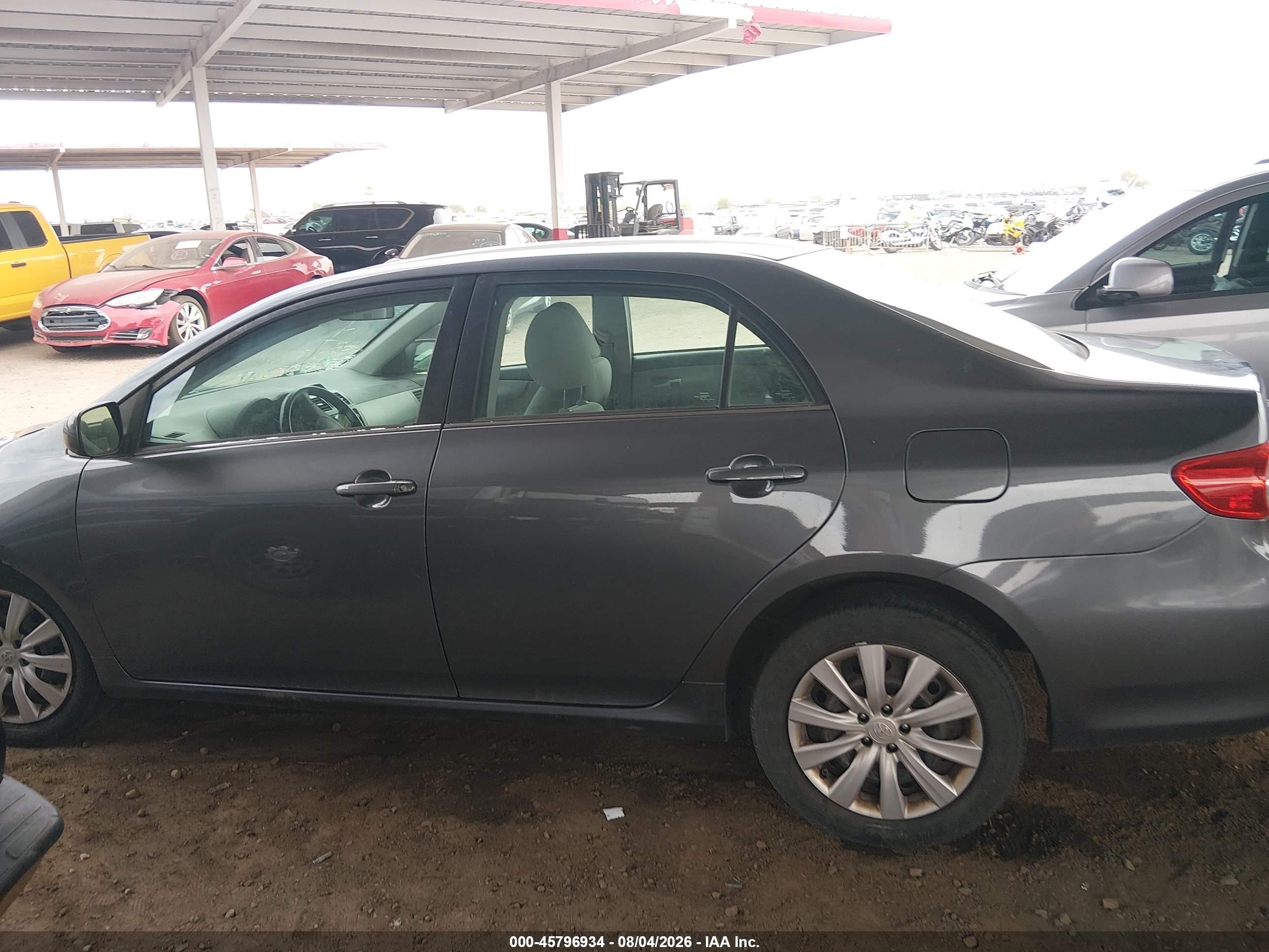 2013 Toyota Corolla Le Серый vin: 2T1BU4EEXDC981958