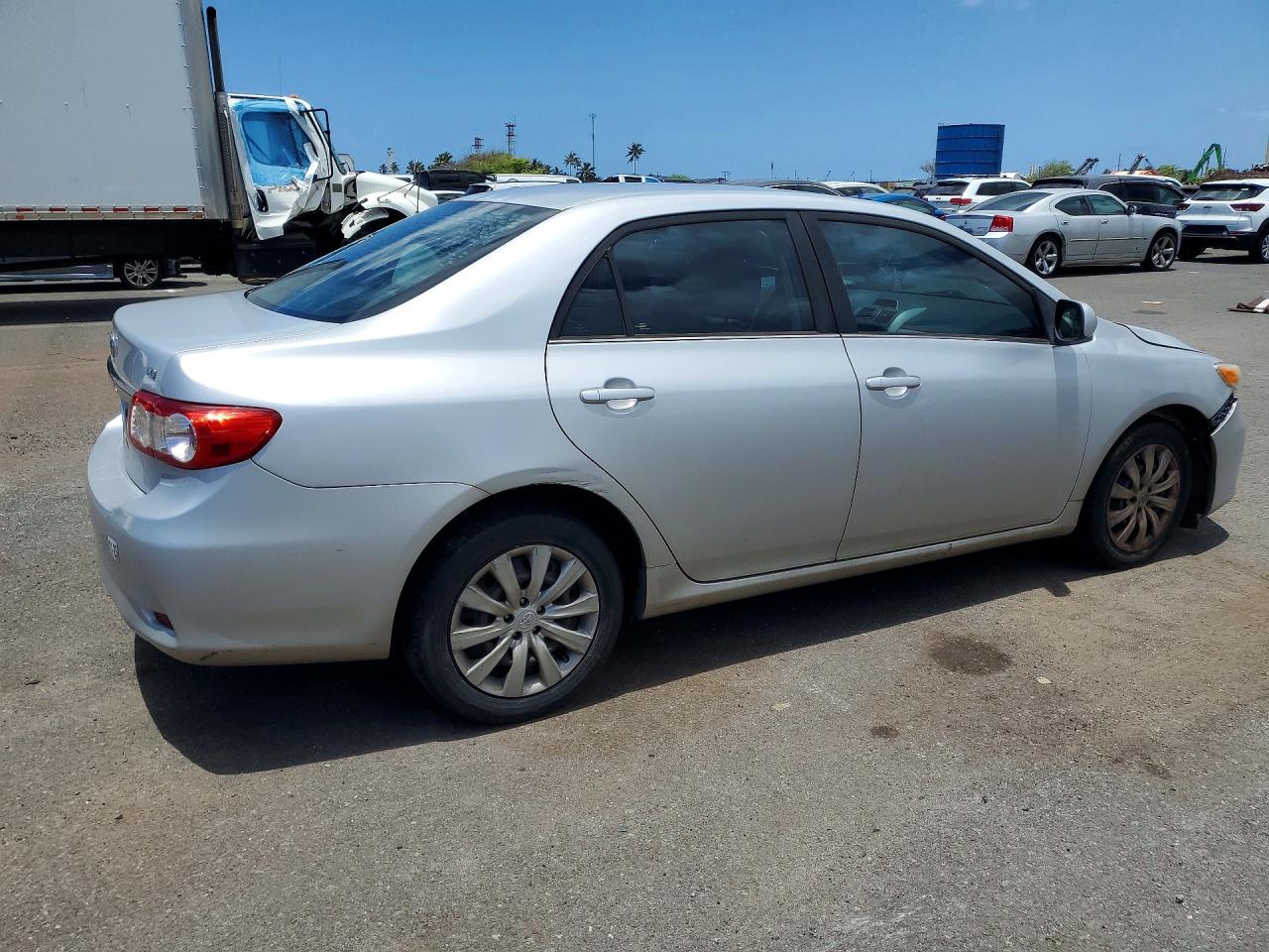 2013 Toyota Corolla L Silver vin: 2T1BU4EEXDC983077