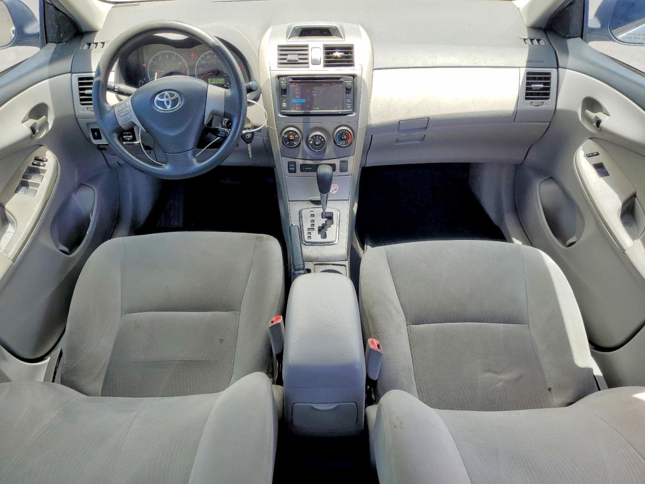 2013 Toyota Corolla L Silver vin: 2T1BU4EEXDC983077