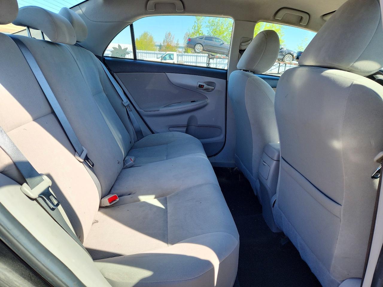 2013 Toyota Corolla Le Plus/le Premium Black vin: 2T1BU4EEXDC985895