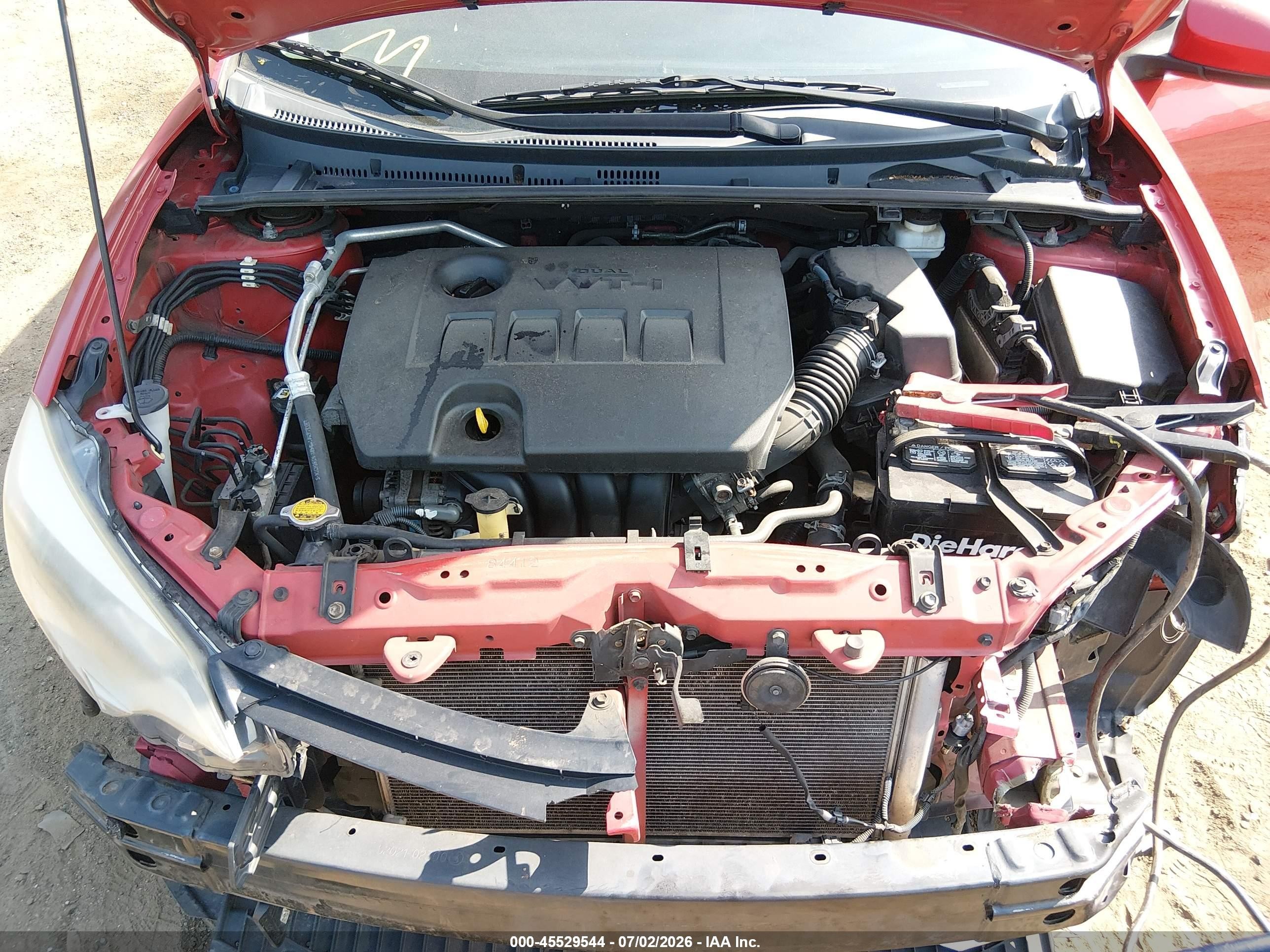 2014 Toyota Corolla Le Red vin: 2T1BURHE0EC012101