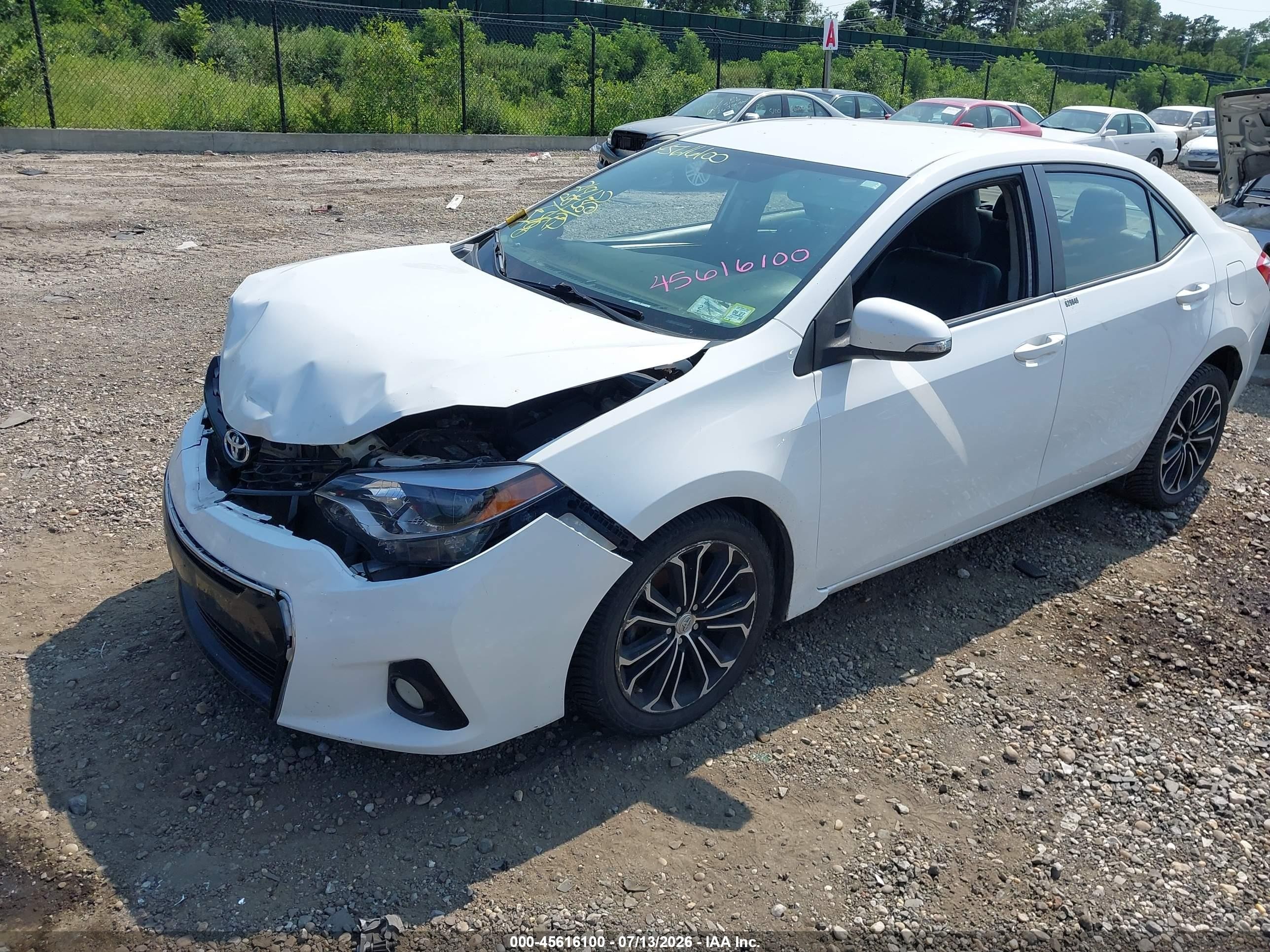 2014 Toyota Corolla S Plus White vin: 2T1BURHE0EC031036