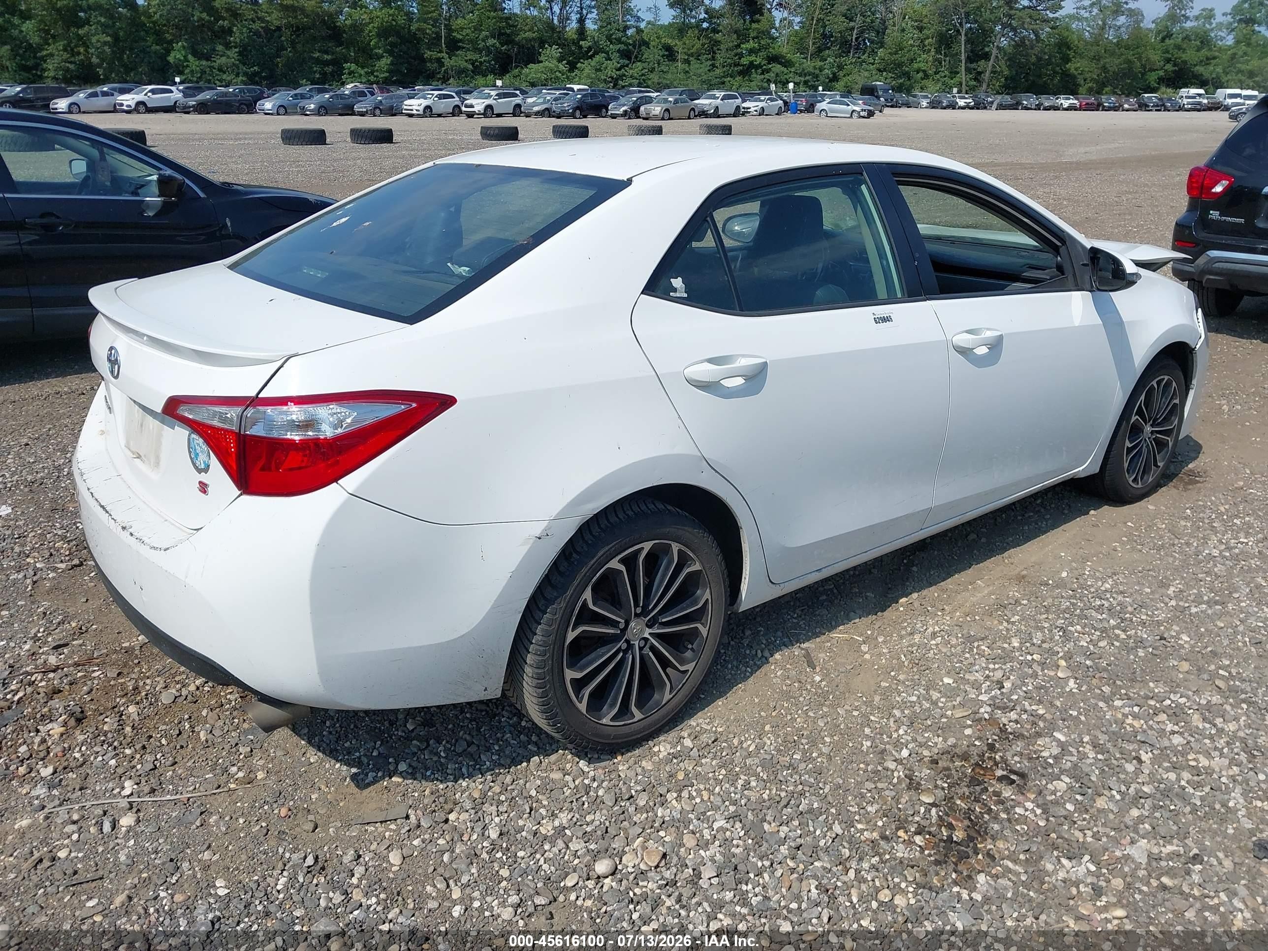 2014 Toyota Corolla S Plus White vin: 2T1BURHE0EC031036